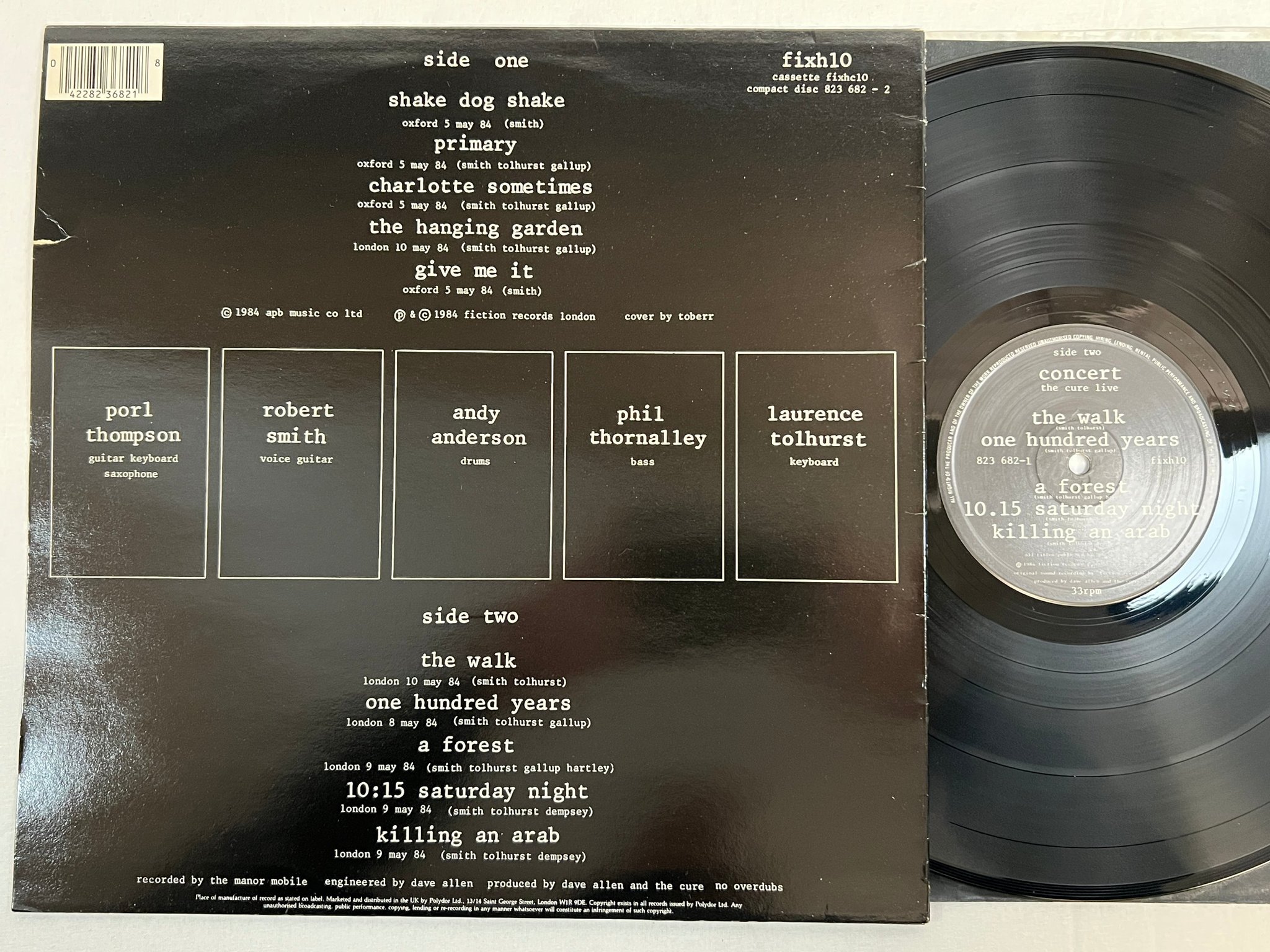 Omslagsbild för skivan THE CURE Concert - The Cure Live LP -84 UK fiction fixh10 new wave 