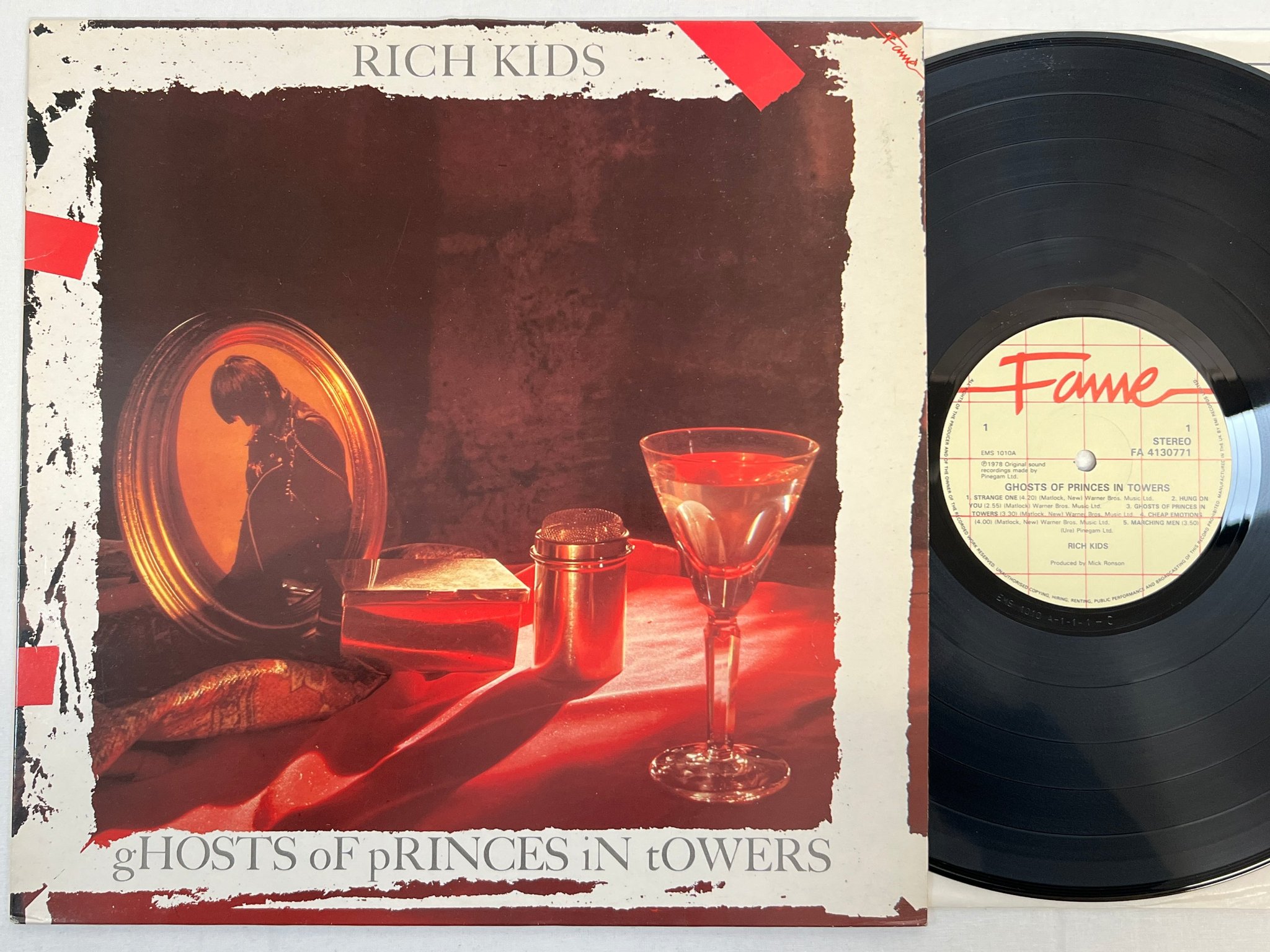 Omslagsbild för skivan RICH KIDS ghosts of princes in towers LP -78/84 UK FAME FA 4130771