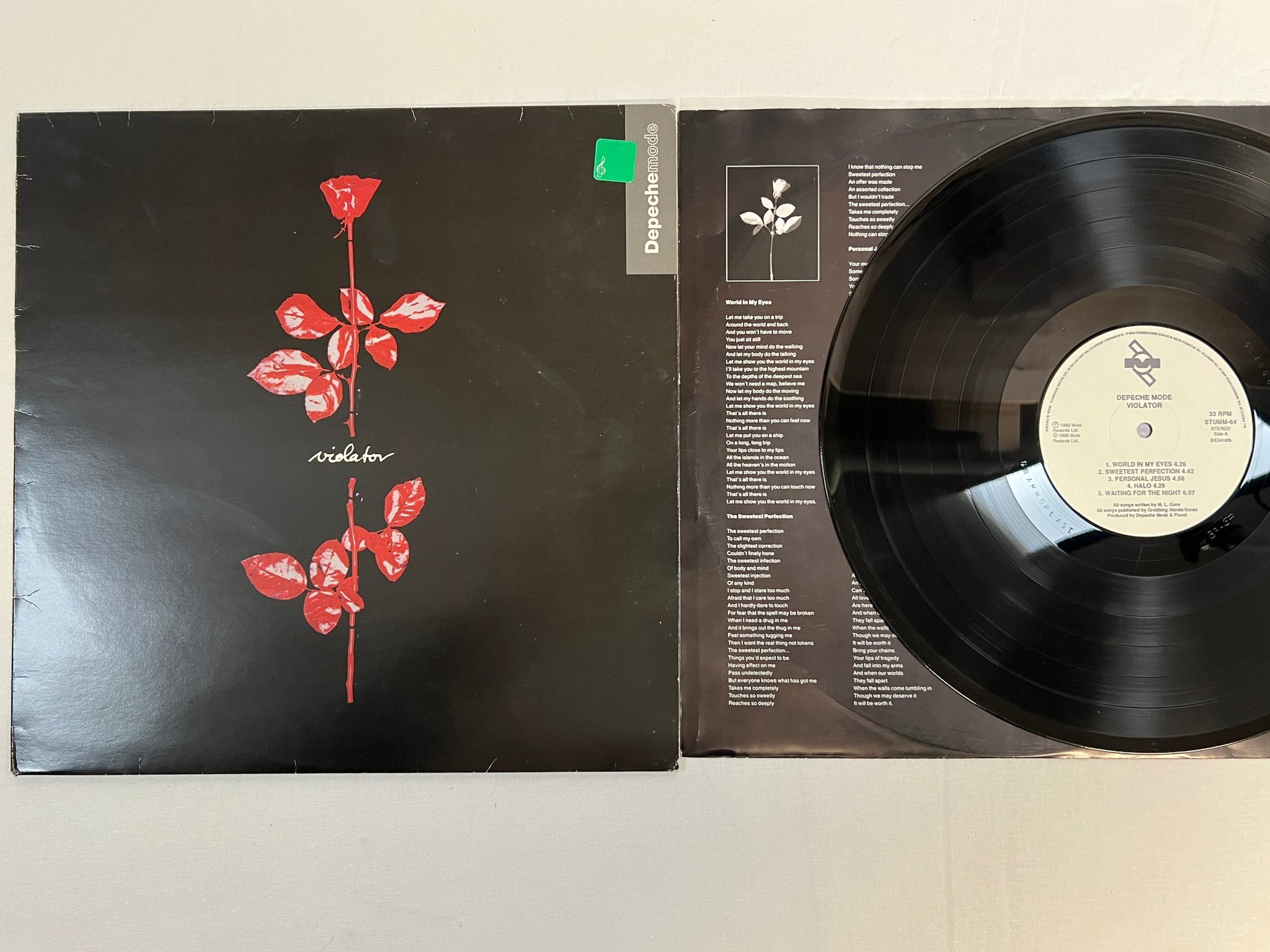 Omslagsbild för skivan DEPECHE MODE violator LP -90 ncb MUTE STUMM 64