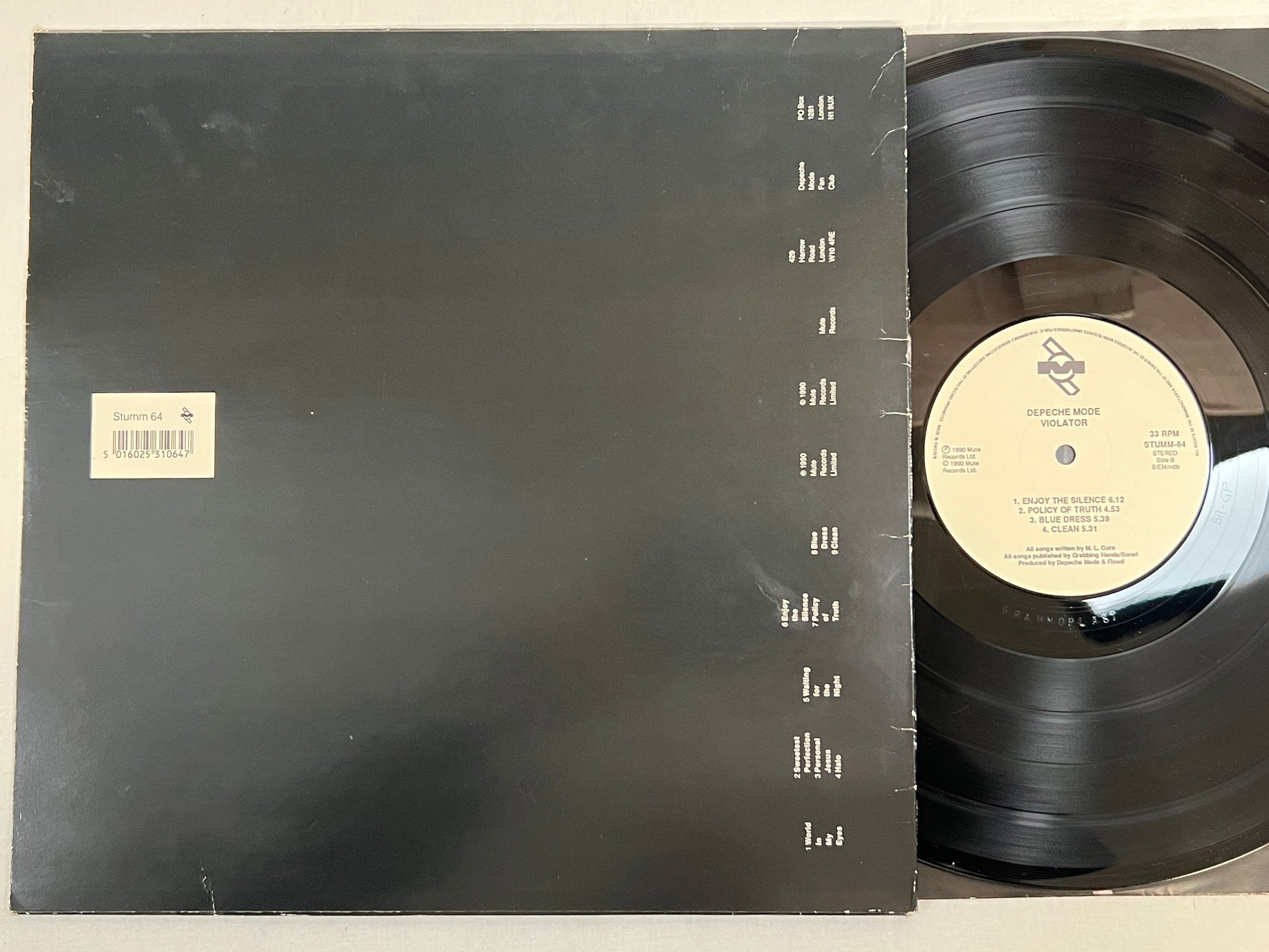 Omslagsbild för skivan DEPECHE MODE violator LP -90 ncb MUTE STUMM 64