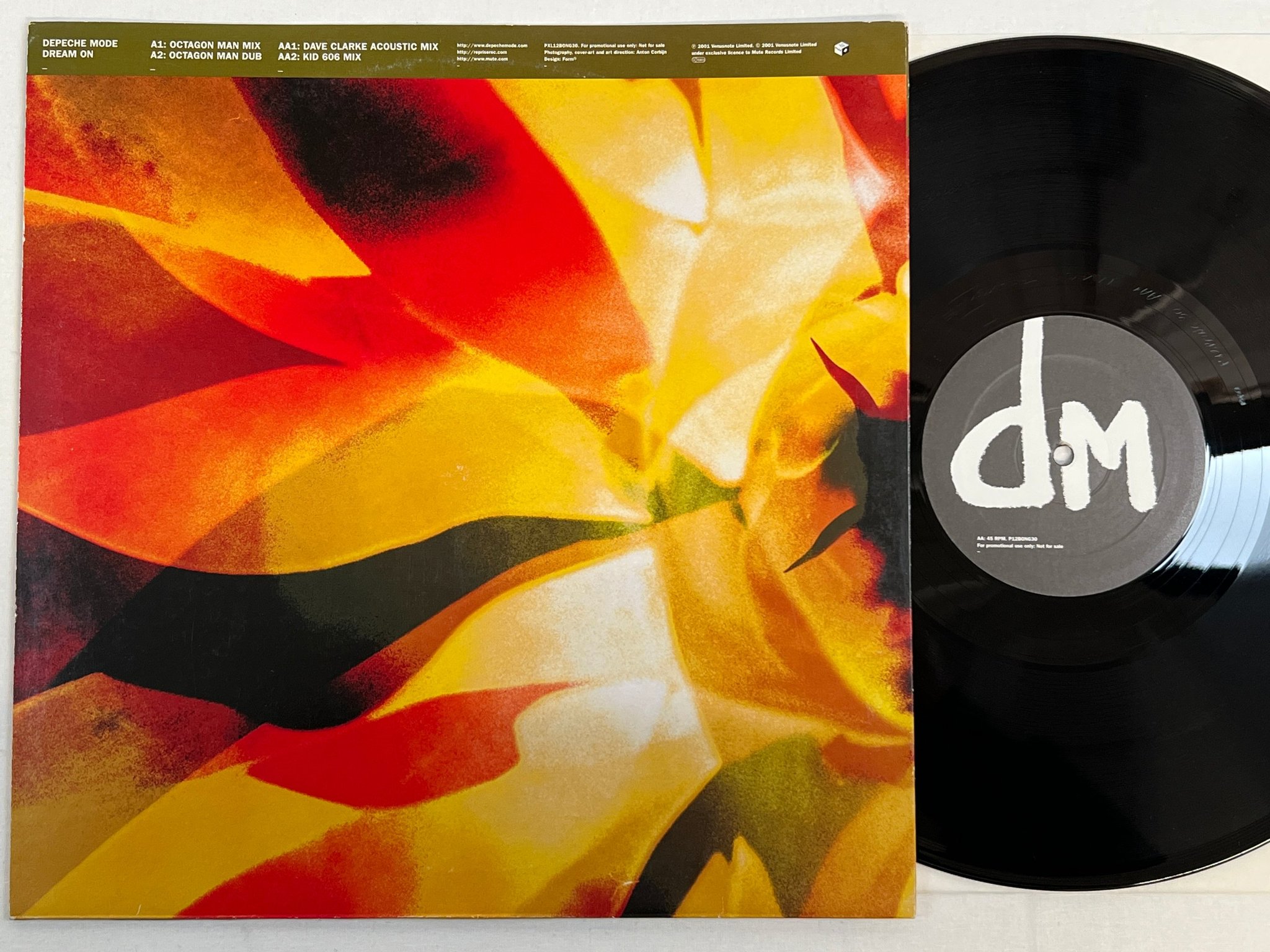 Omslagsbild för skivan DEPECHE MODE Dream On 12"single 2001 promo MUTE PXL12Bong30