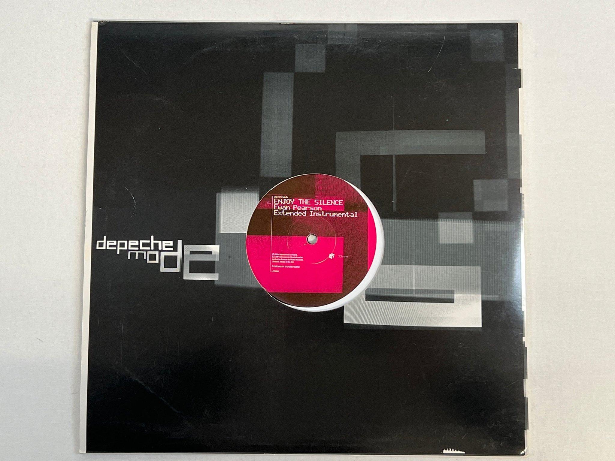 Omslagsbild för skivan DEPECHE MODE Enjoy The Silence···04 2x12"single 2004 promo MUTE P12Bong34