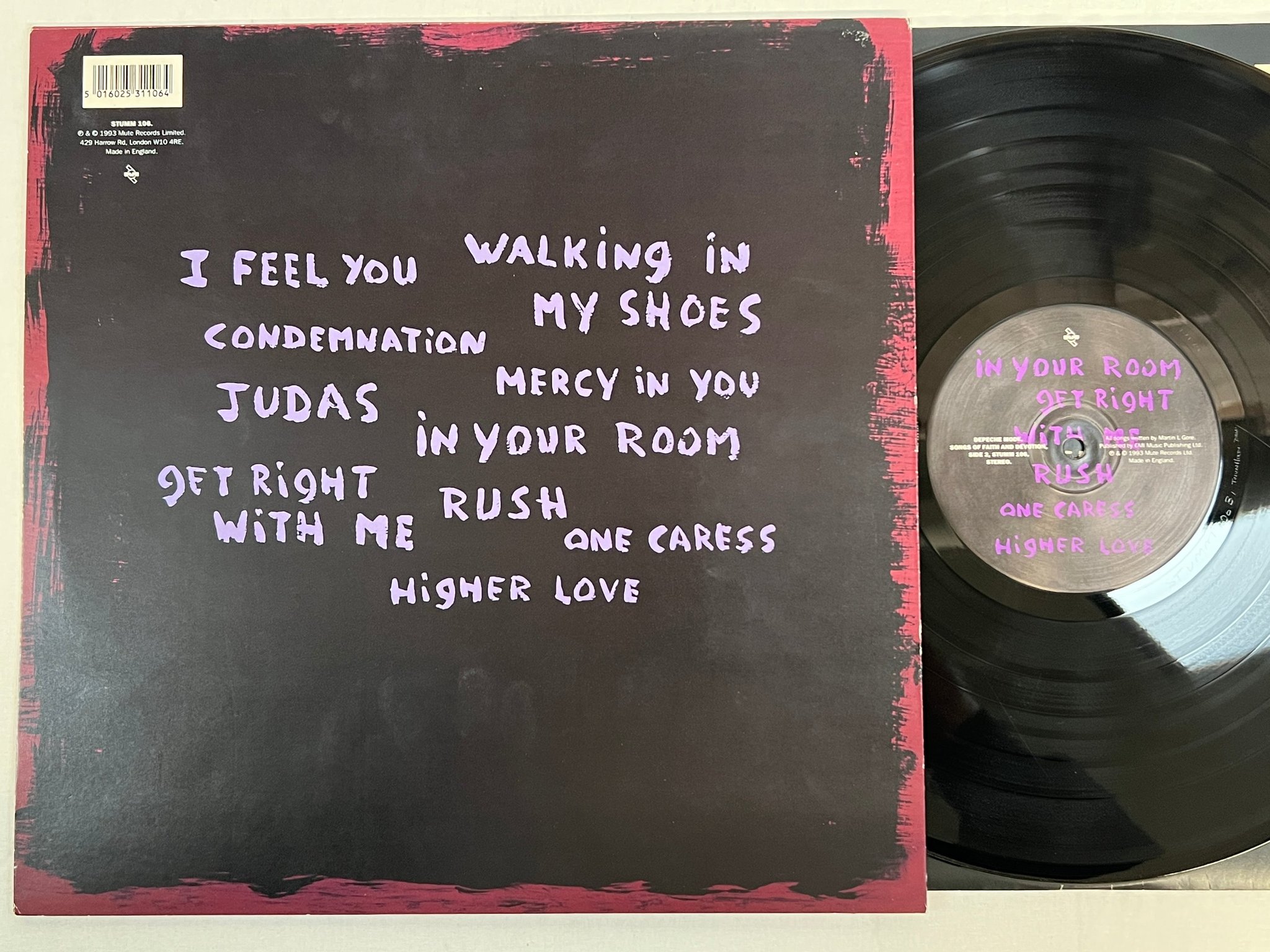 Omslagsbild för skivan DEPECHE MODE Songs Of Faith And Devotion LP -93 UK MUTE STUMM 106 ** r a r e **