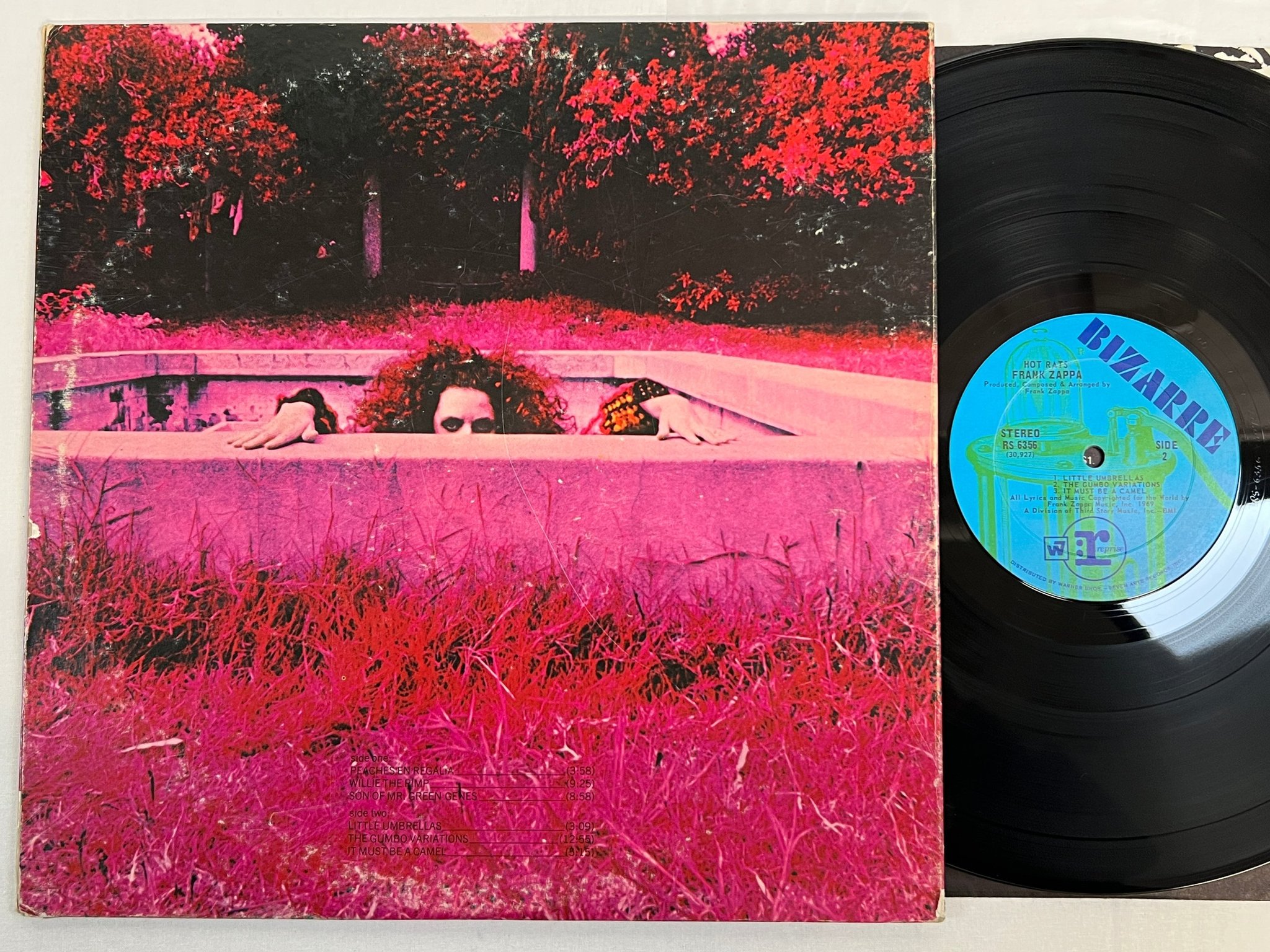 Omslagsbild för skivan FRANK ZAPPA hot rats LP US BIZARRE RS 6356 