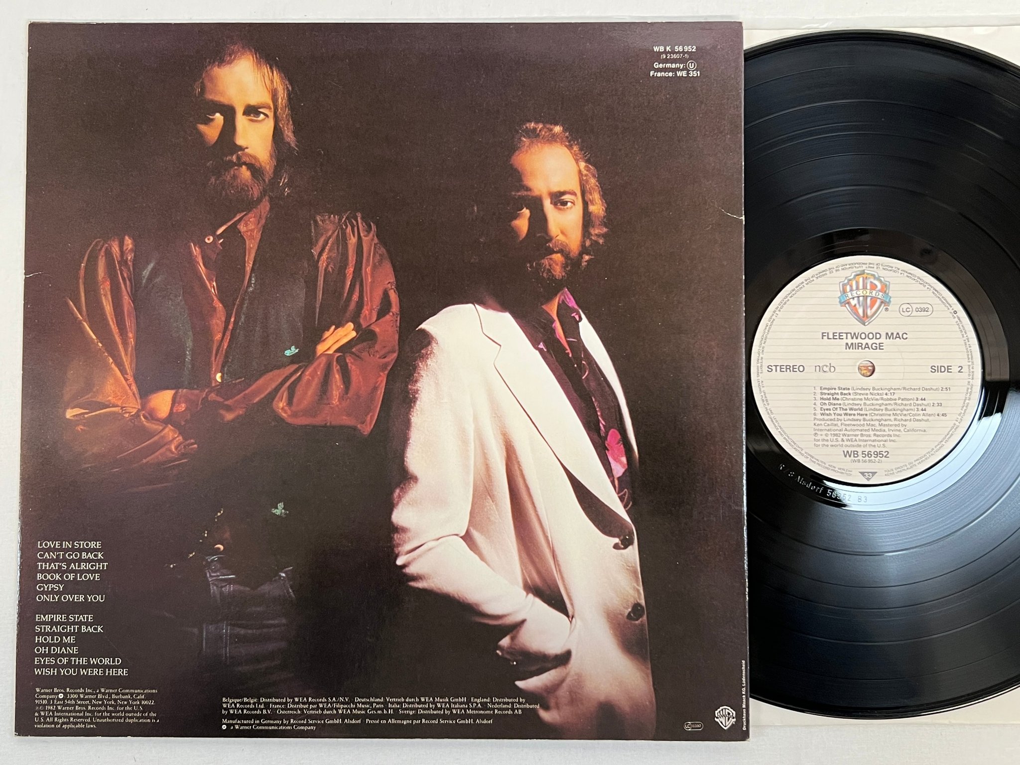 Omslagsbild för skivan FLEETWOOD MAC mirage LP -82 ncb WARNER BROS WB 56952