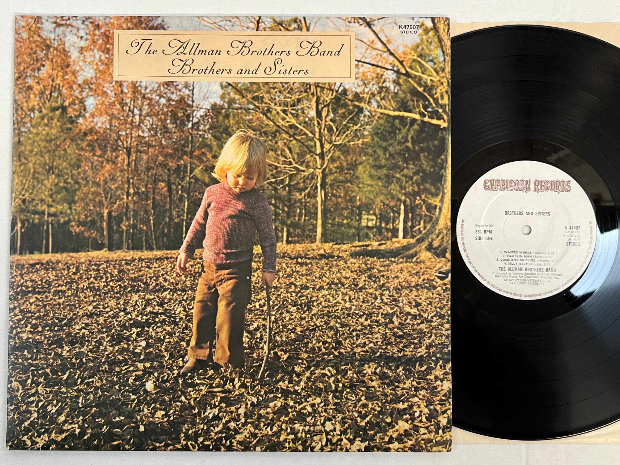 Omslagsbild för skivan THE ALLMAN BROTHERS BAND brothers and sisters LP -73 UK CAPRICORN K 47507