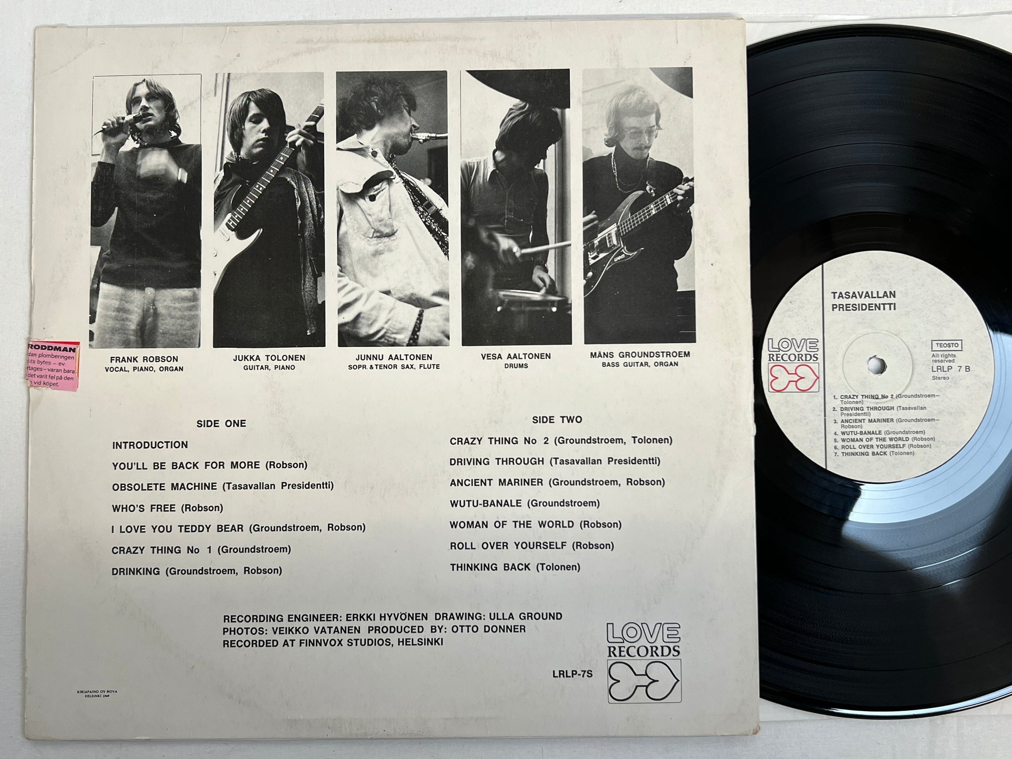 Omslagsbild för skivan TASAVALLAN PRESIDENTTI LP FINLAND 3rd Ed LOVE LRLP 7 