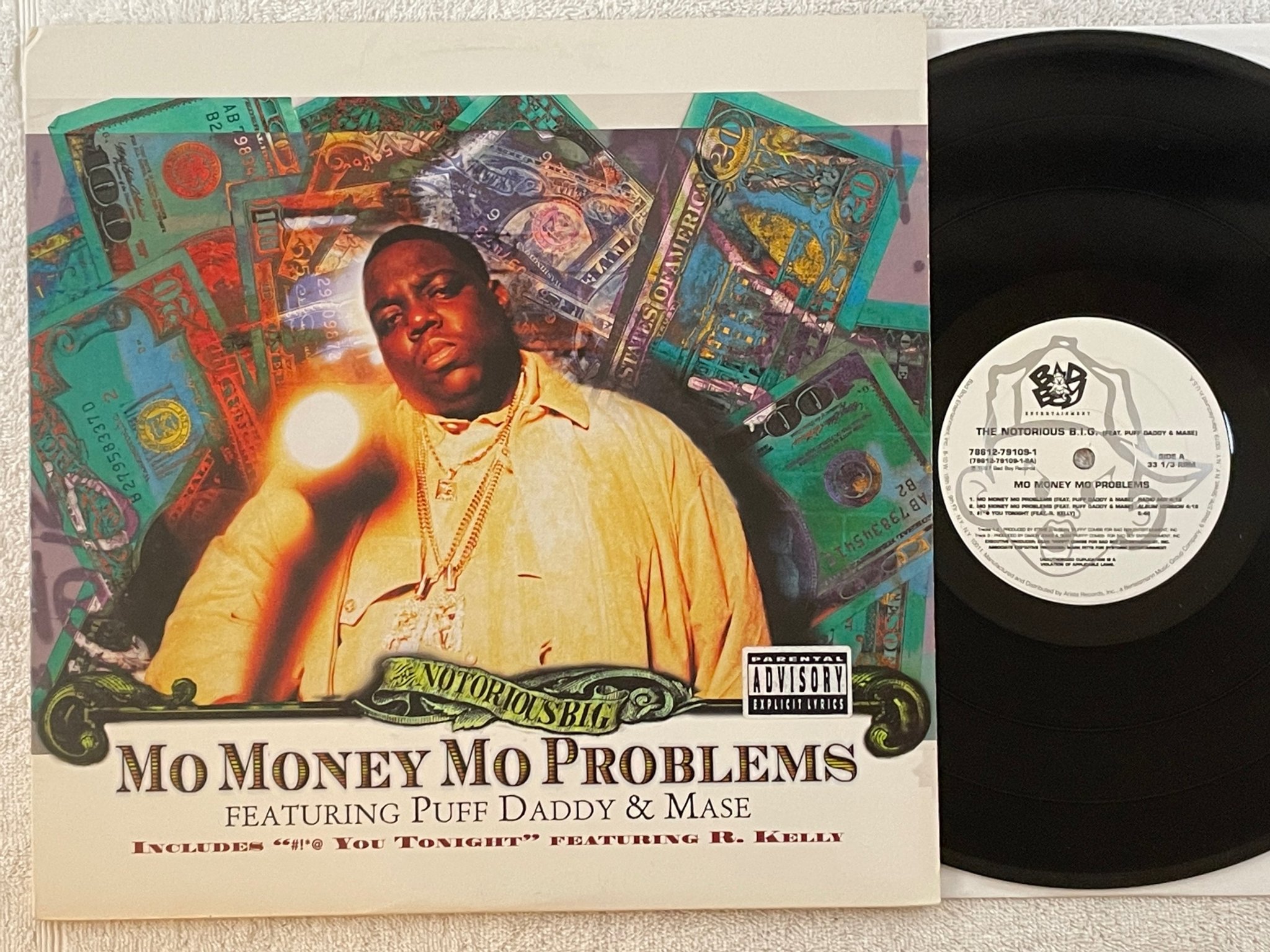 Omslagsbild för skivan THE NOTORIOUS B.I.G. mo money mo problems 12"single -97 US BAD BOY 78612-79109-1