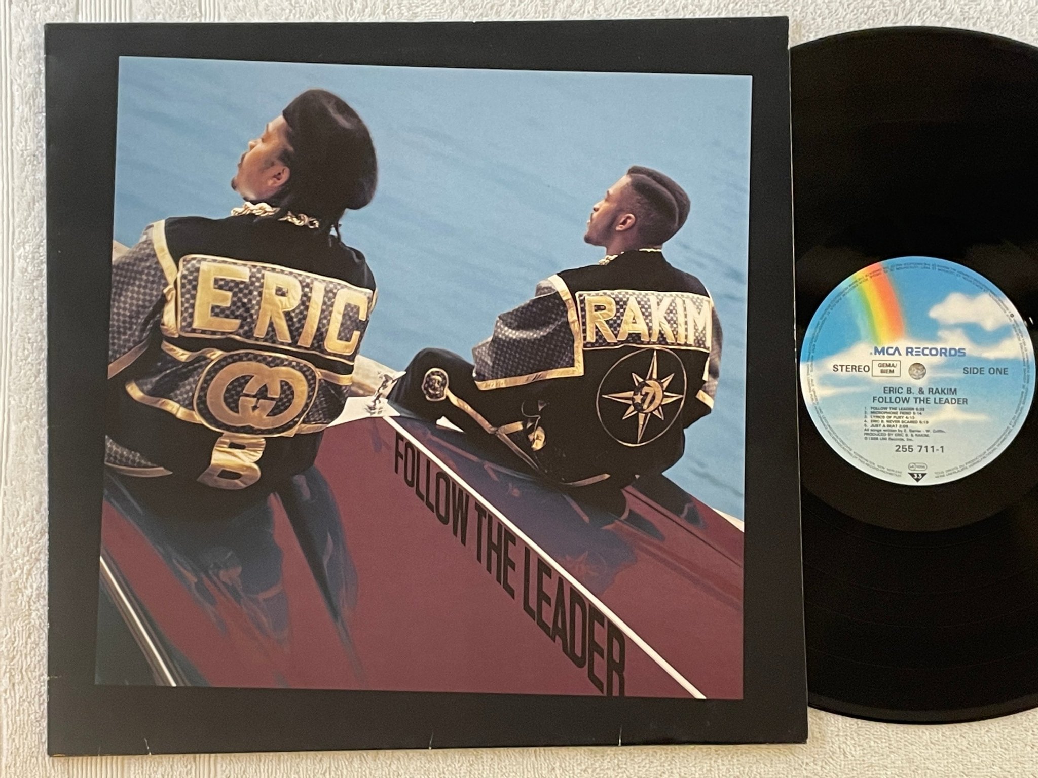 Omslagsbild för skivan ERIC B & RAKIM follow the leader LP -88 Ger MCA 255 711-1 