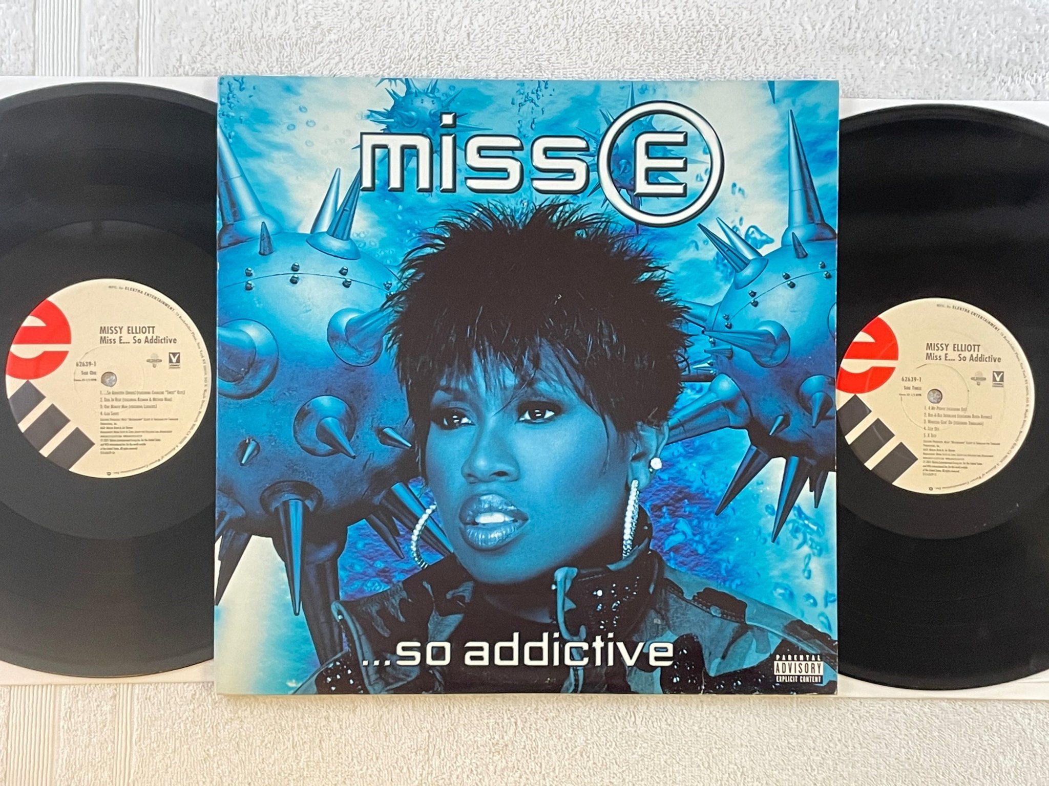 Omslagsbild för skivan MISSY ELLIOTT misse .. so addictive 2xLP 2001 US ELEKTRA 62639-1