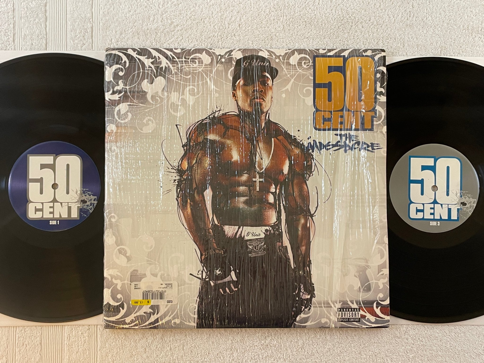 Omslagsbild för skivan 50 CENT The Massacre 2xLP 2005 US G UNIT B0004317-0