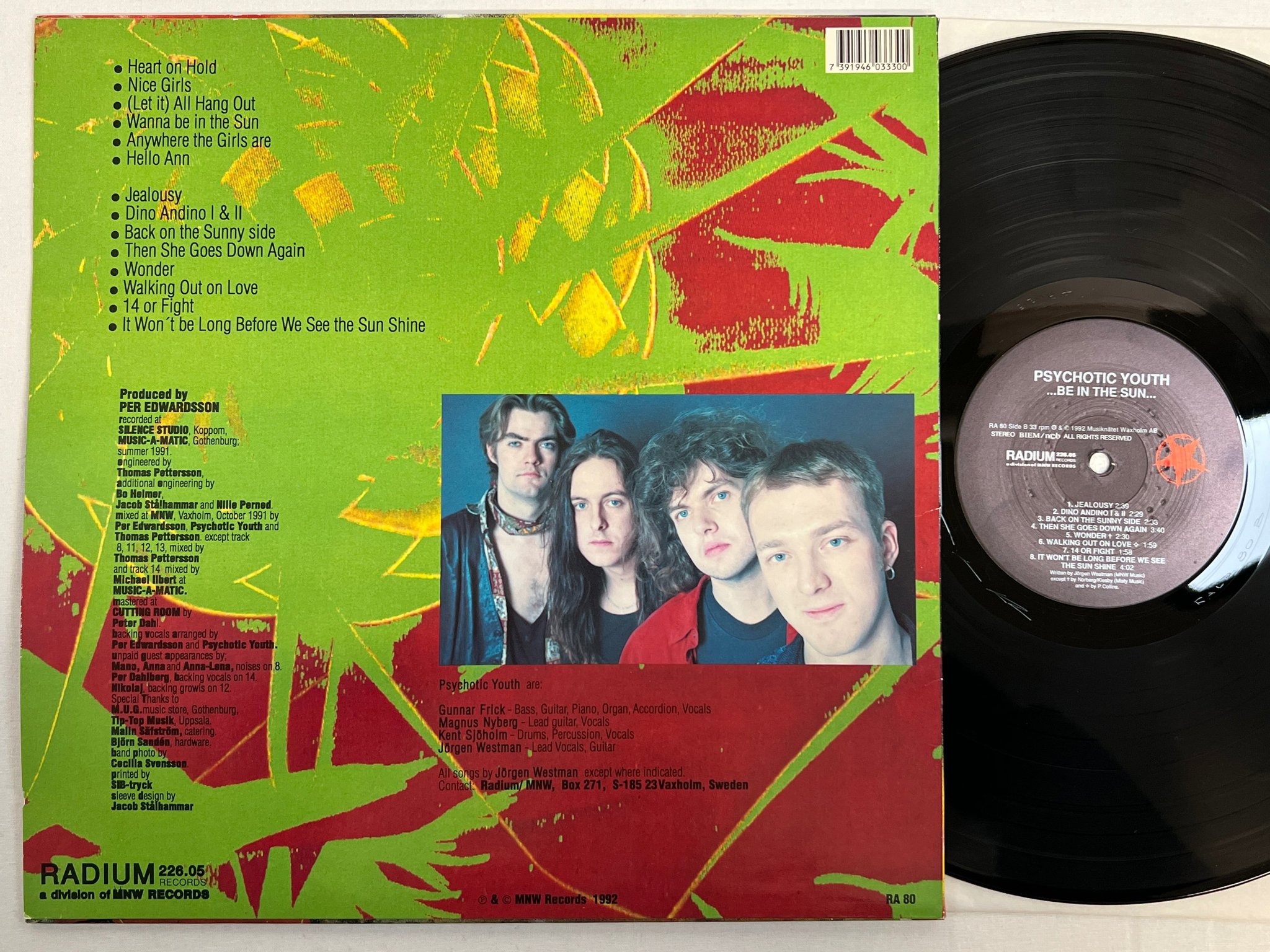 Omslagsbild för skivan PSYCHOTIC YOUTH ...be in the sun LP -92 Swe RADIUM 226.05 RA 80 power pop