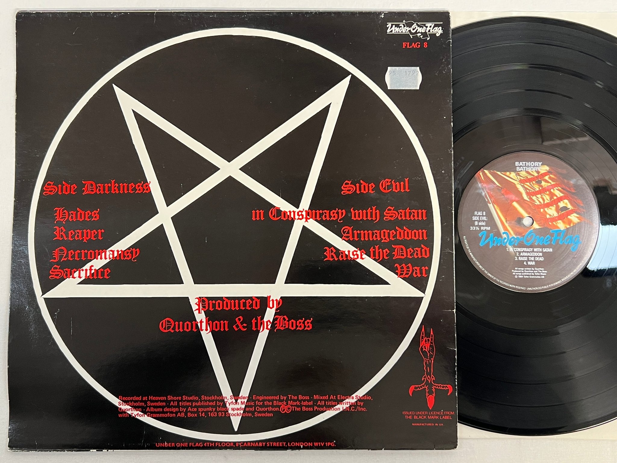 Omslagsbild för skivan BATHORY s/t  LP -84 UNDER ONE FLAG flag-8 ** black metal **