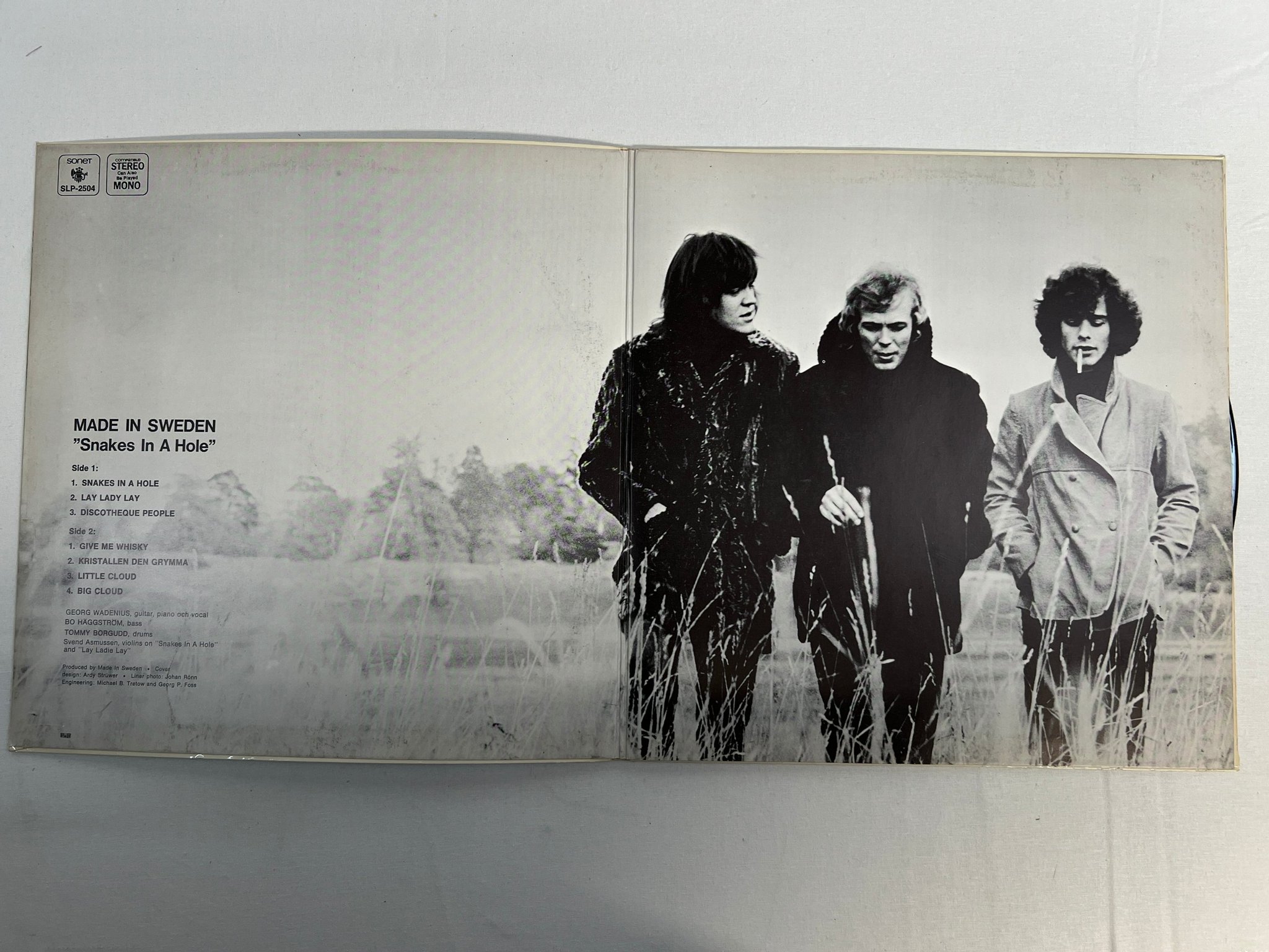 Omslagsbild för skivan MADE IN SWEDEN snake in a hole LP -69 Swe SONET SLP-2504 