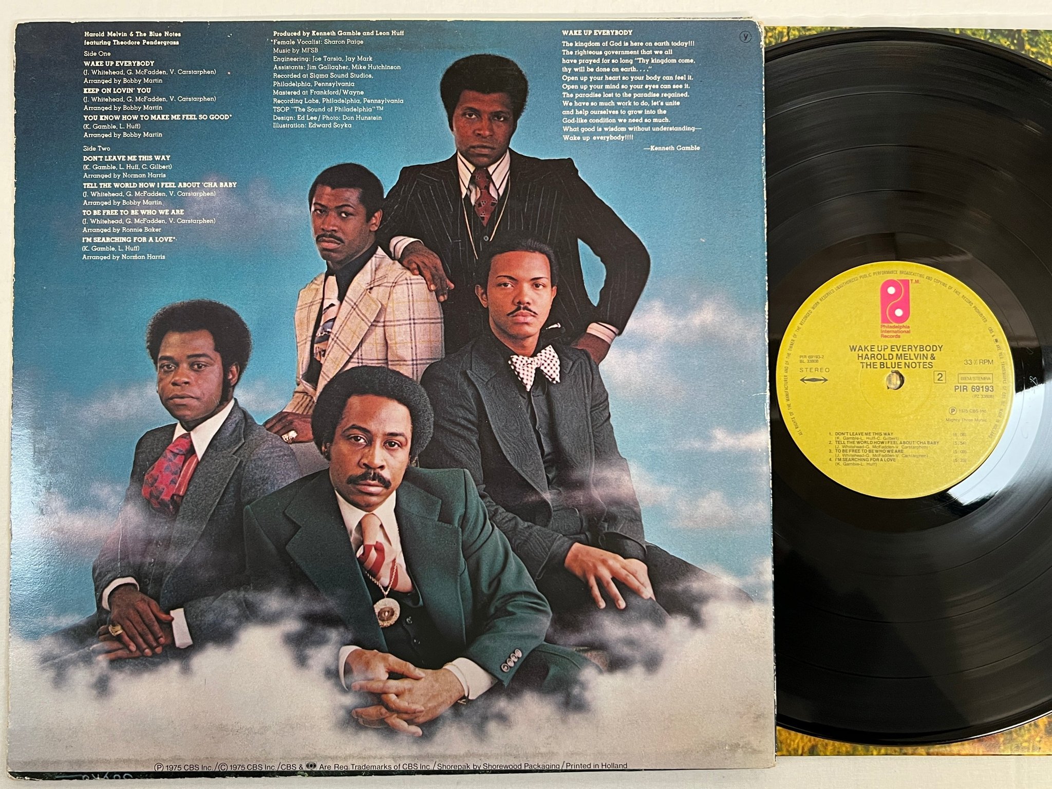 Omslagsbild för skivan HAROLD MELVIN & THE BLUE NOTES wake up everybody LP -75 Hol PIR 69193