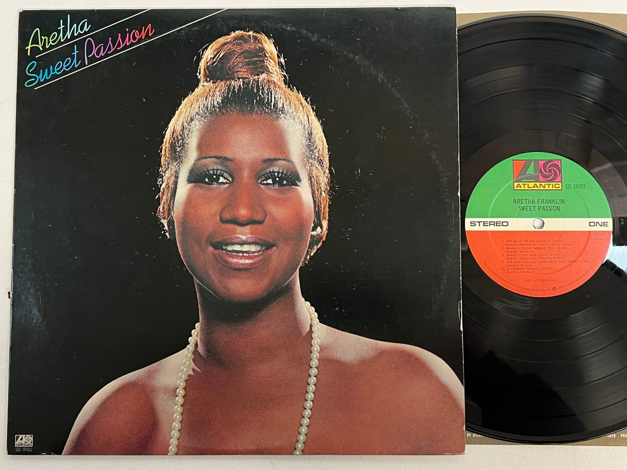 Omslagsbild för skivan ARETHA FRANKLIN sweet passion LP -77 US ATLANTIC SD 19102