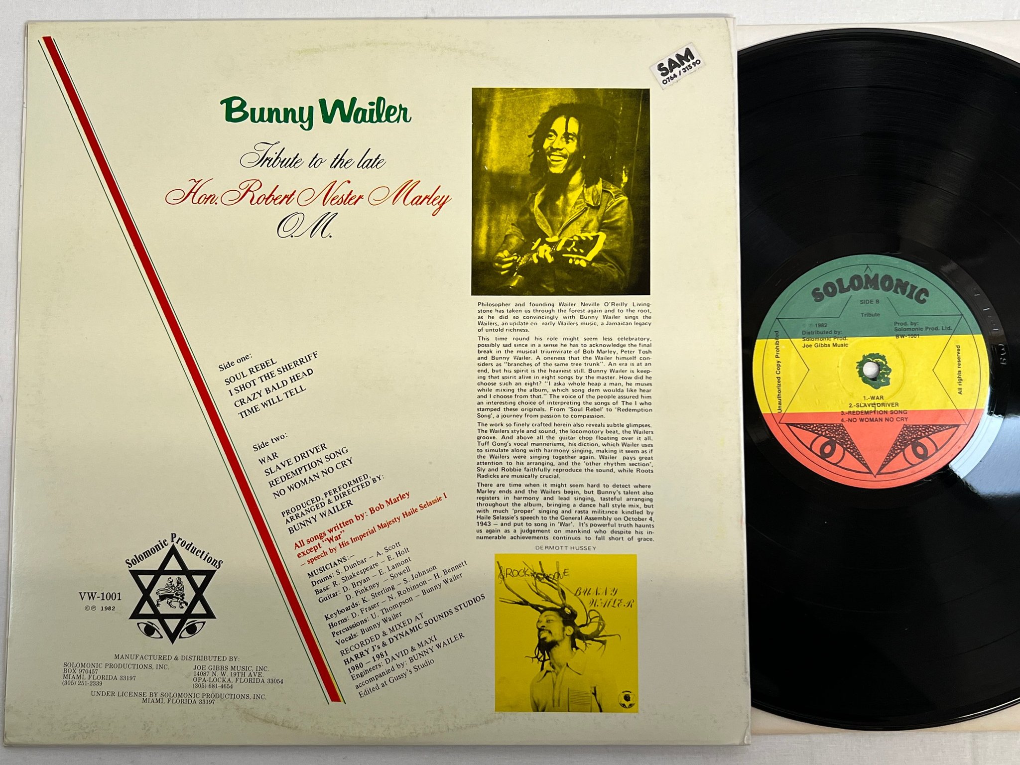 Omslagsbild för skivan BUNNY WAILER Tribute LP-82  US SOLOMONIC BW-1001