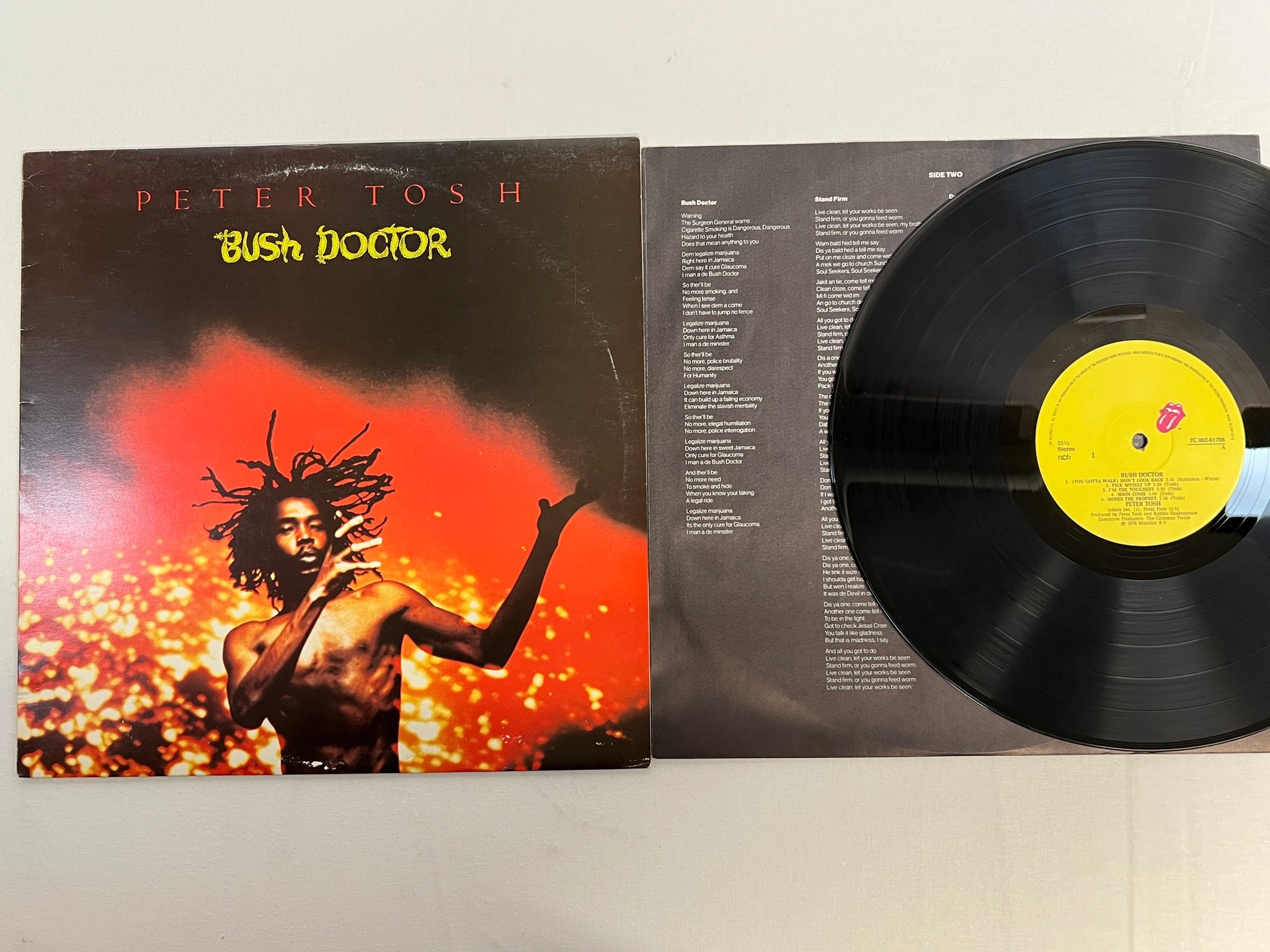Omslagsbild för skivan PETER TOSH bush doctor LP ncb ROLLING STONES 7C 062-61708