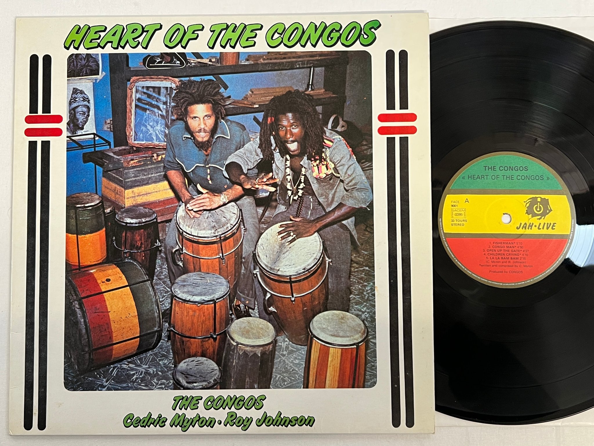 Omslagsbild för skivan THE CONGOS heart of the congos LP Fra JAH LIVE 9001 ** great album **