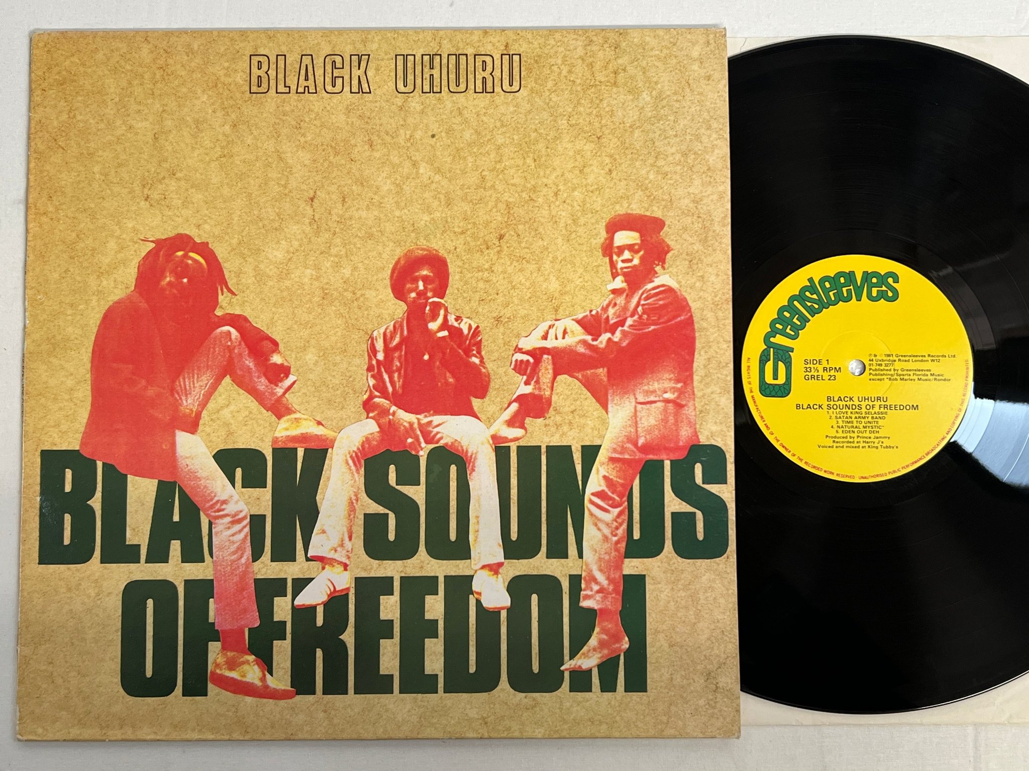 Omslagsbild för skivan BLACK UHURU Black Sounds Of Freedom LP -81 UK GREENSLEEVES GREL 23