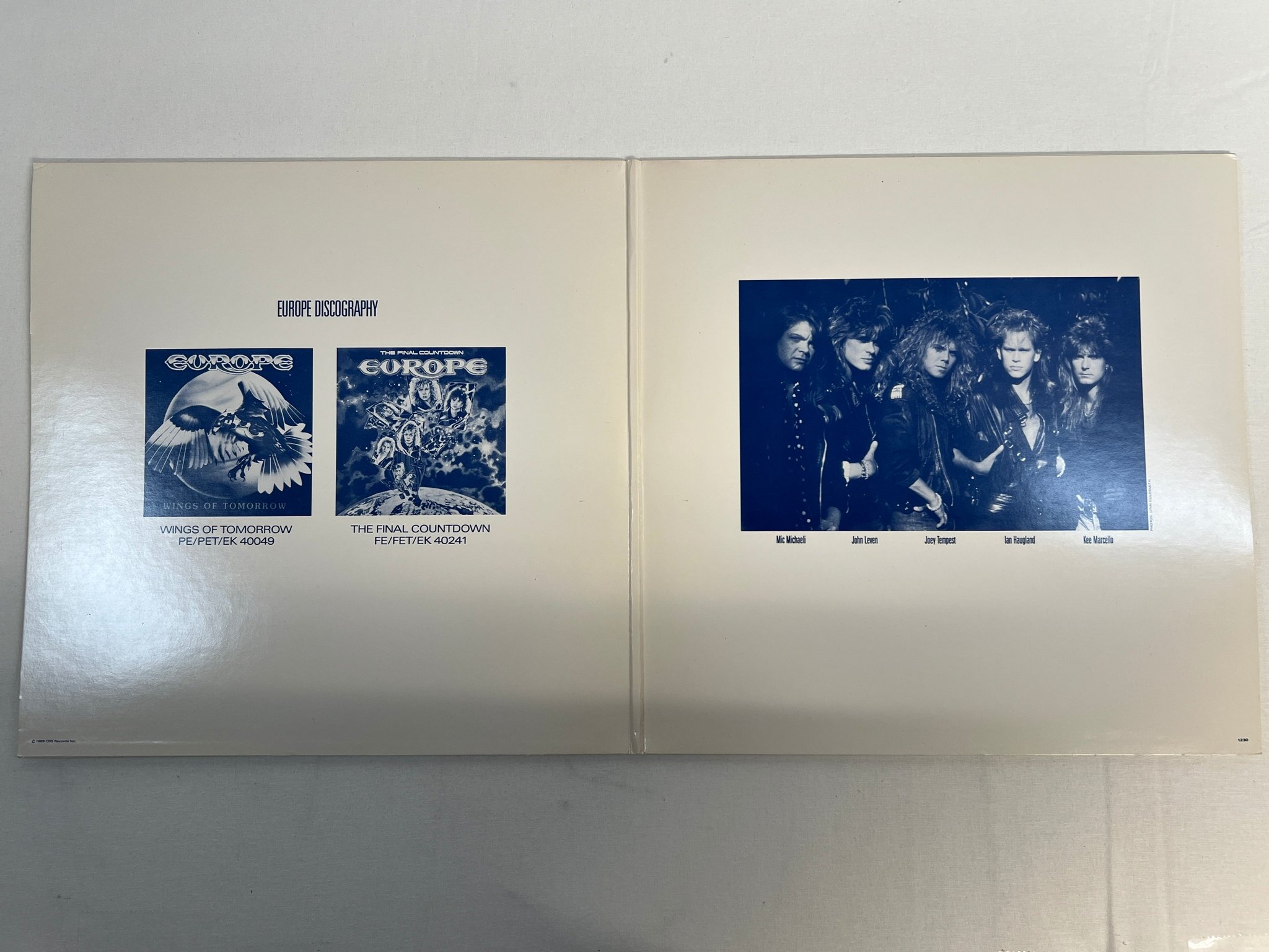 Omslagsbild för skivan EUROPE out of this world 2xLP  -88 US EPIC AS 1235 promo issue