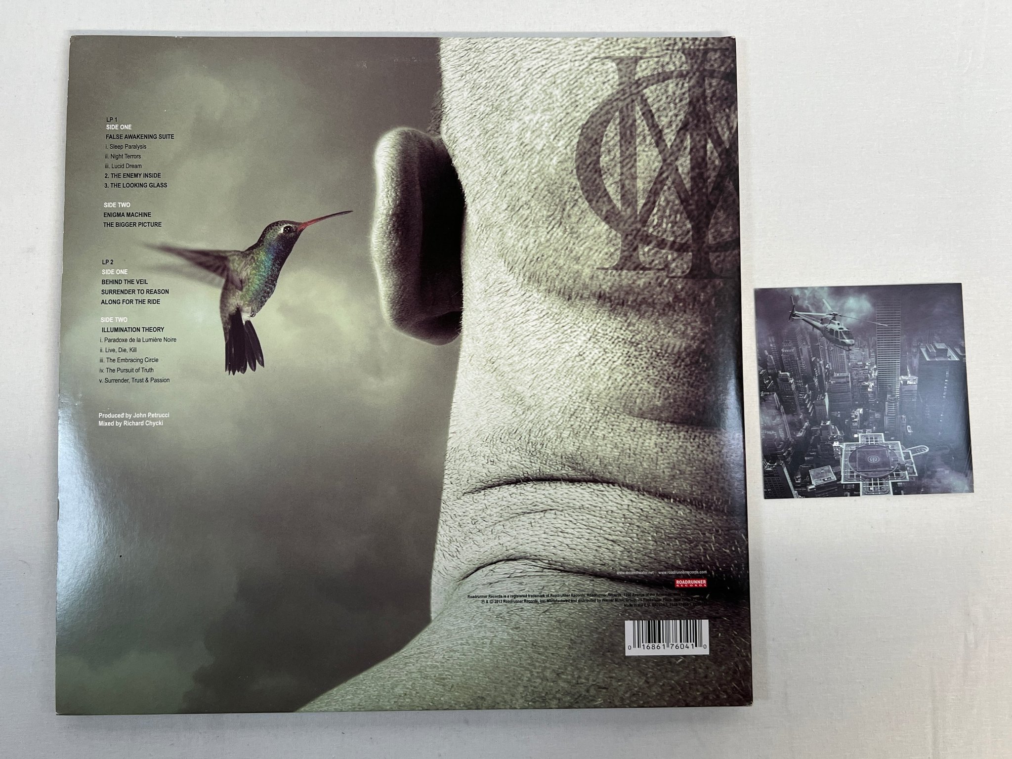 Omslagsbild för skivan DREAM THEATER s/t 2xLP 2013 EU ROADRUNNER RR7604-1 180gram