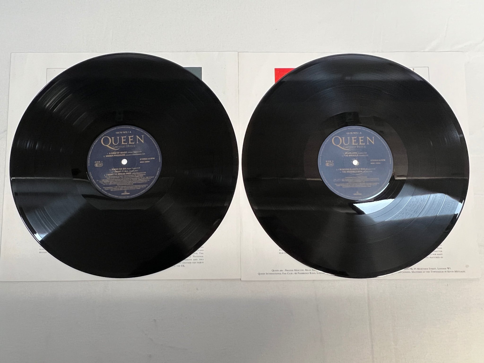 Omslagsbild för skivan QUEEN greatest hits 2xLP -91 Ger PARLOPHONE 1687979721