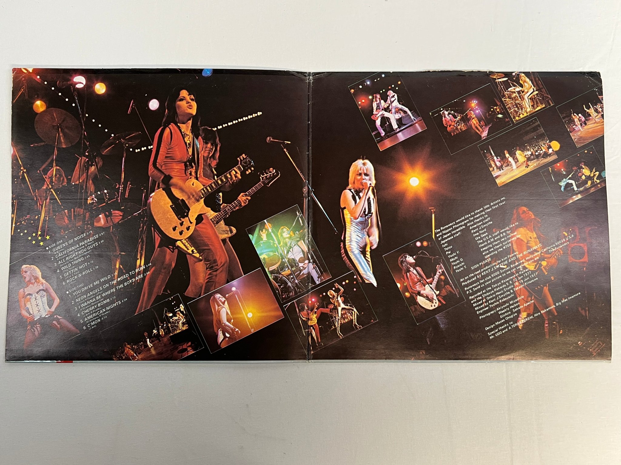 Omslagsbild för skivan THE RUNAWAYS live in Japan LP -77 Hol MERCURY 6338833