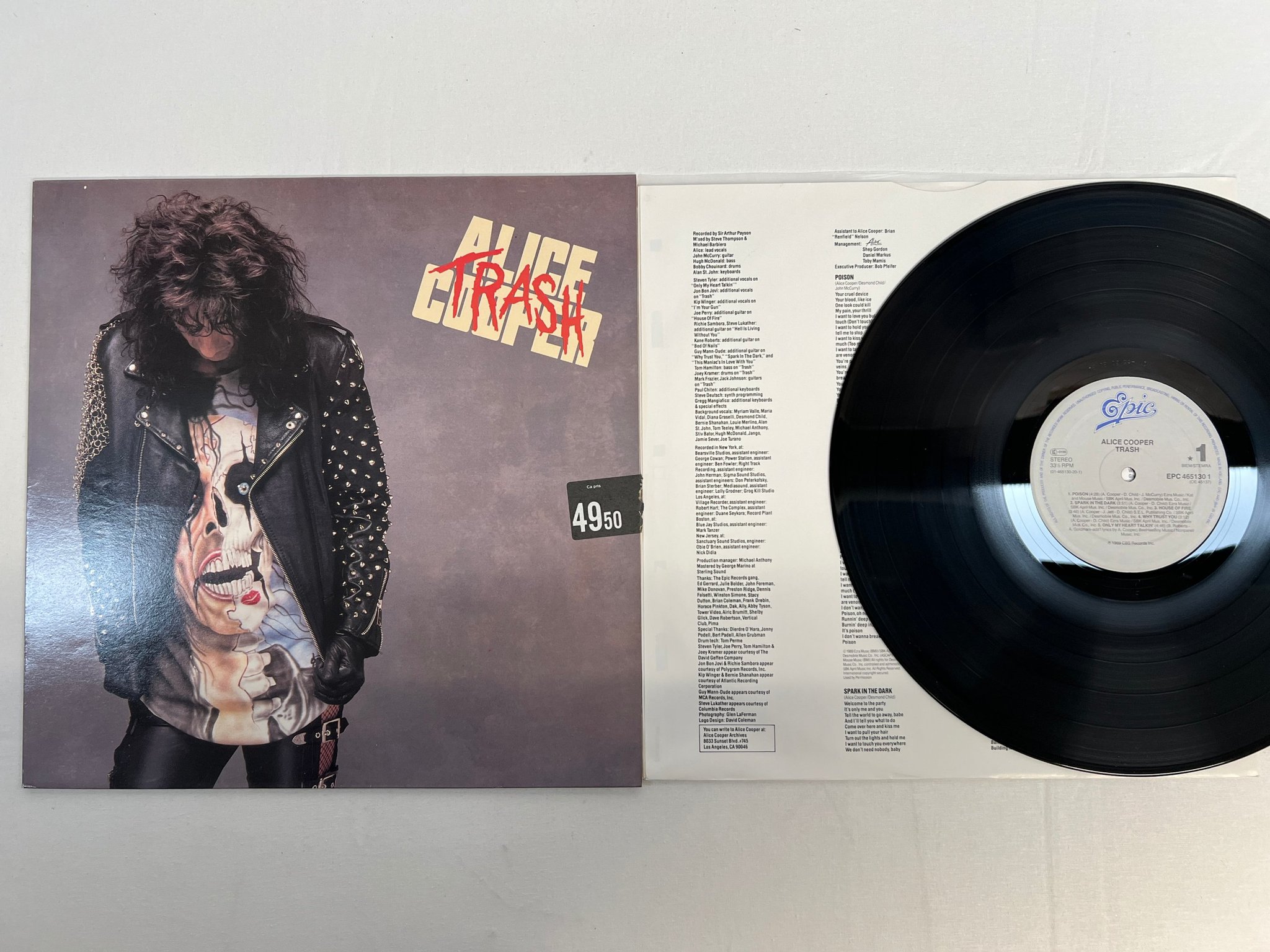 Omslagsbild för skivan ALICE COOPER trash LP -89 Hol EPIC EPC 4651301