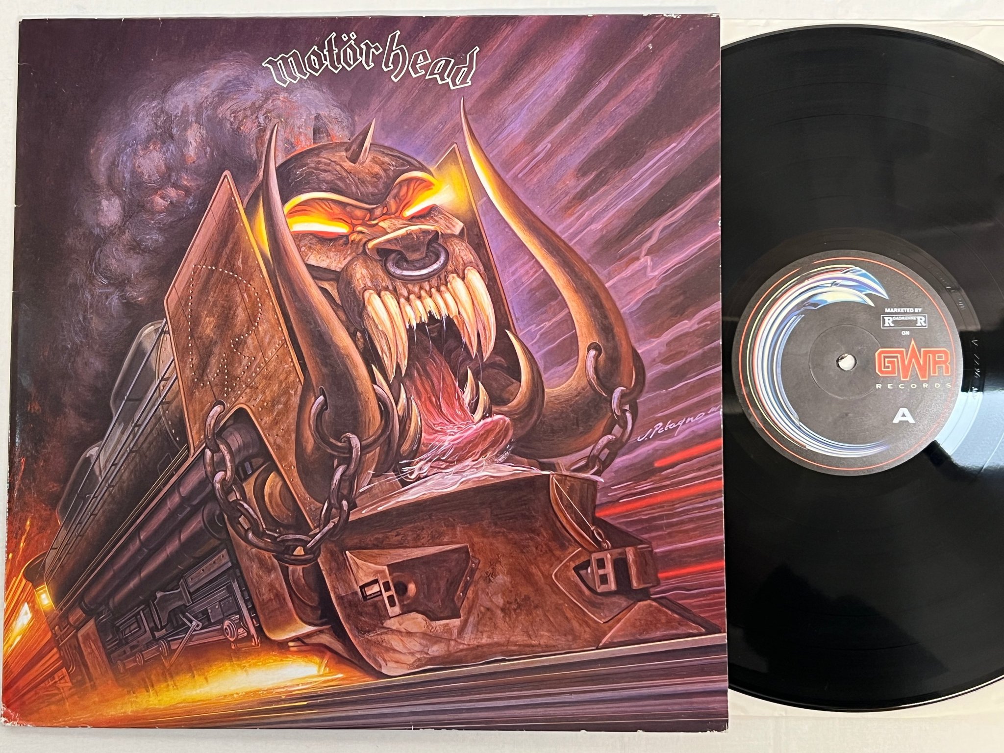 Omslagsbild för skivan MOTÖRHEAD orgasmatron LP 1986 Hol GWR RR 9677