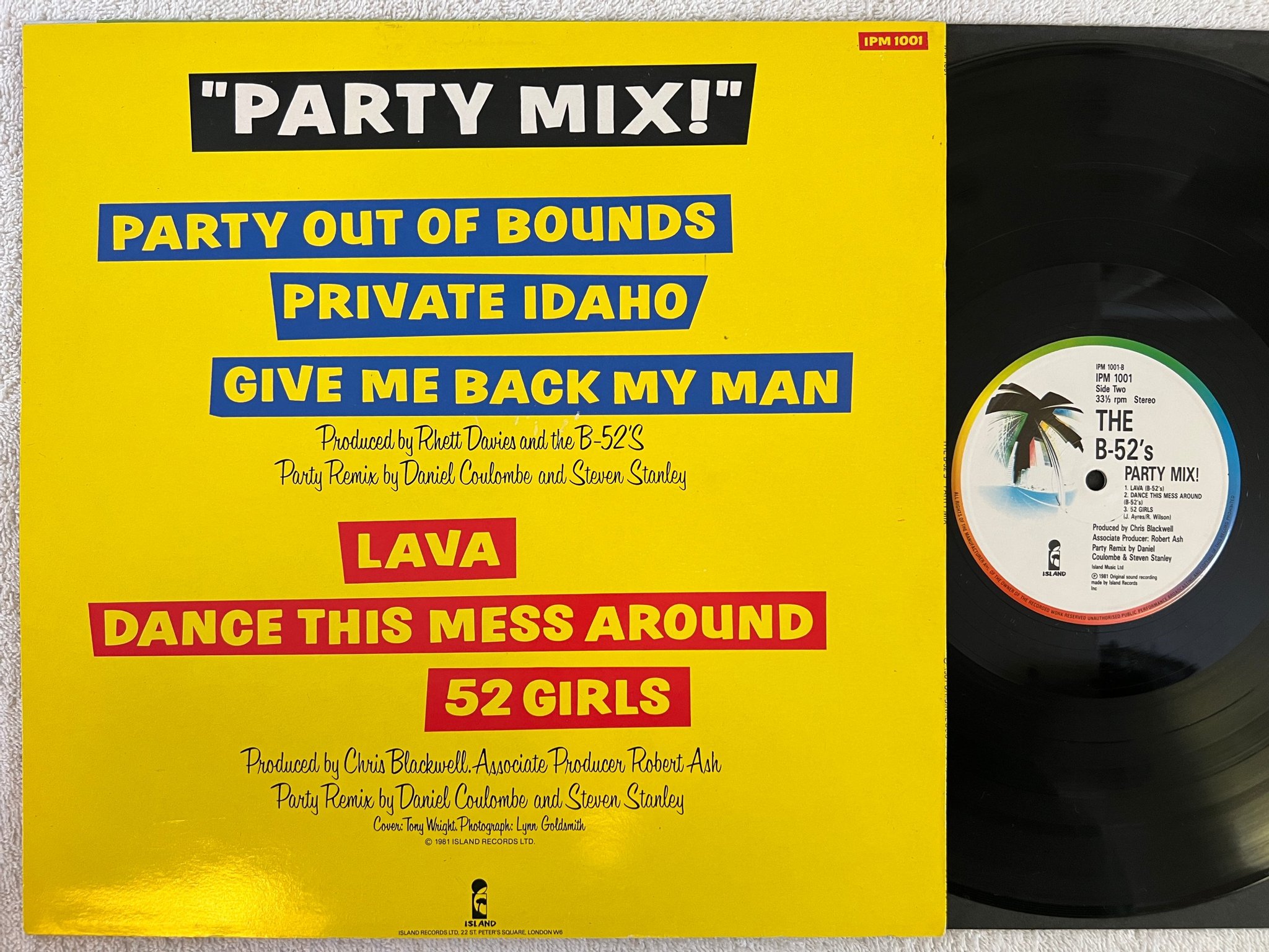 Omslagsbild för skivan THE B52'S party mix LP -81 ISLAND IPM 1001