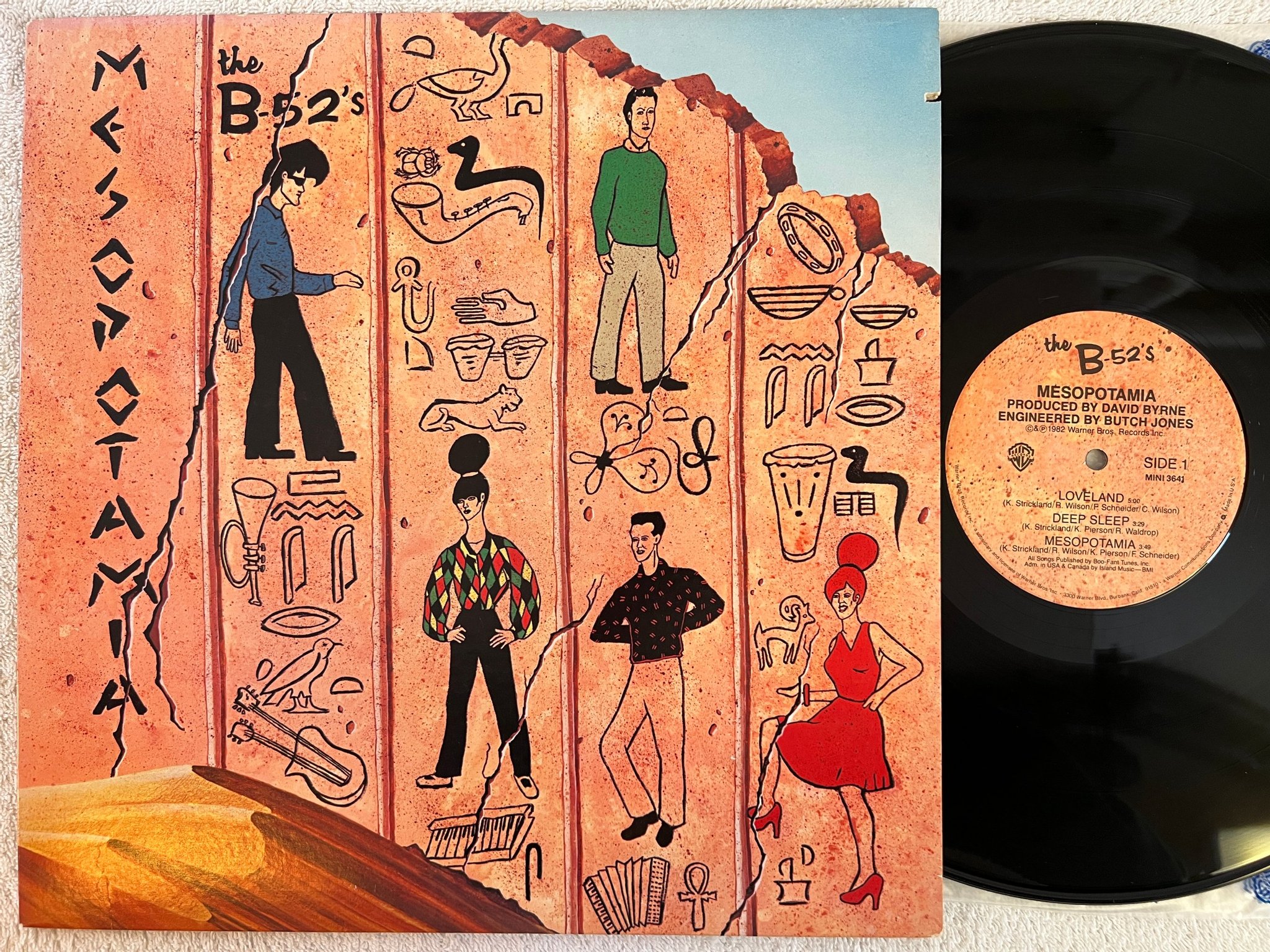 Omslagsbild för skivan THE B52'S Mesopotamia LP -82 US WARNER MINI 3641