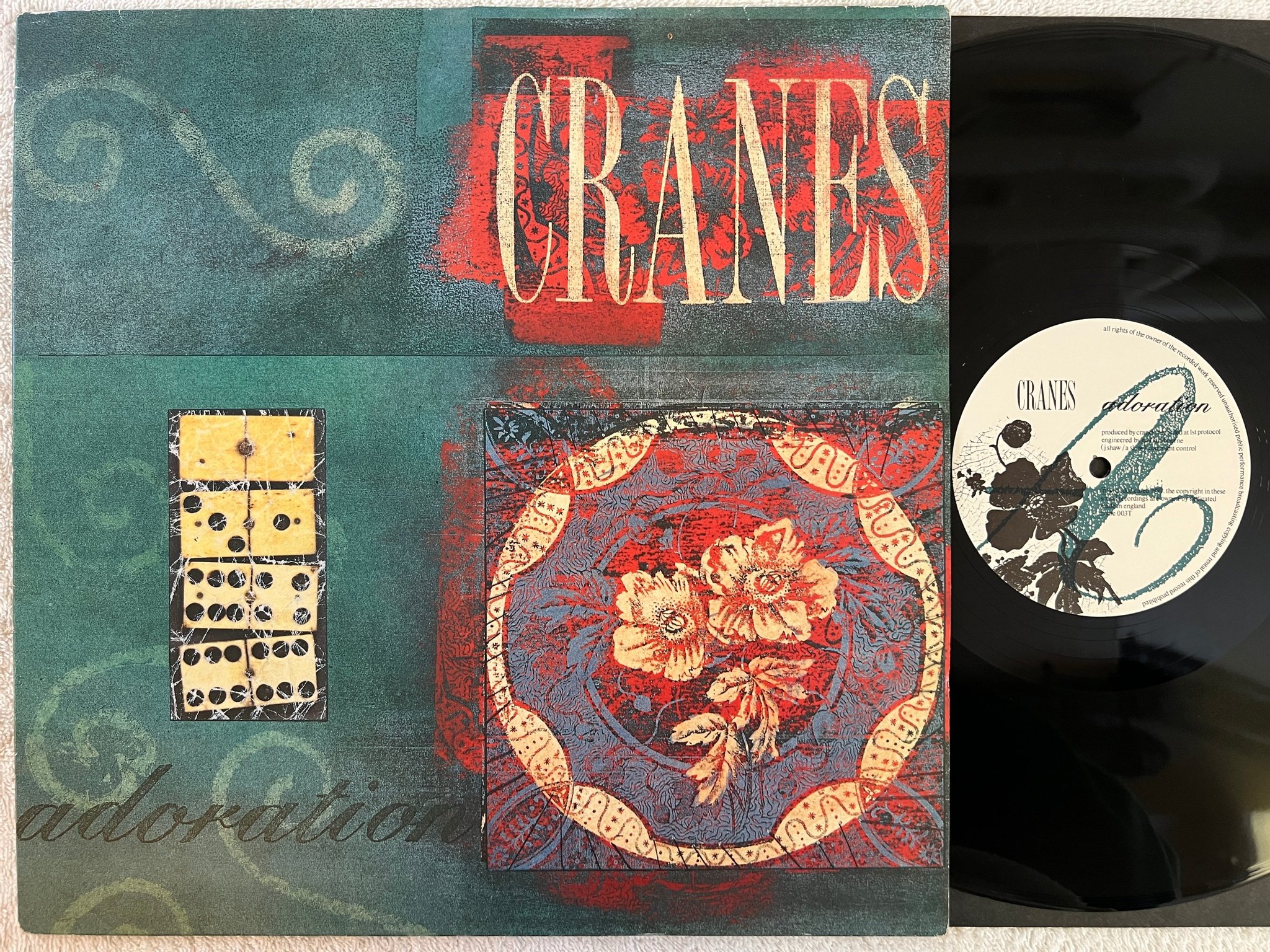 Omslagsbild för skivan CRANES adoration 12"single -91 UK dedicatied CRANE 003T 
