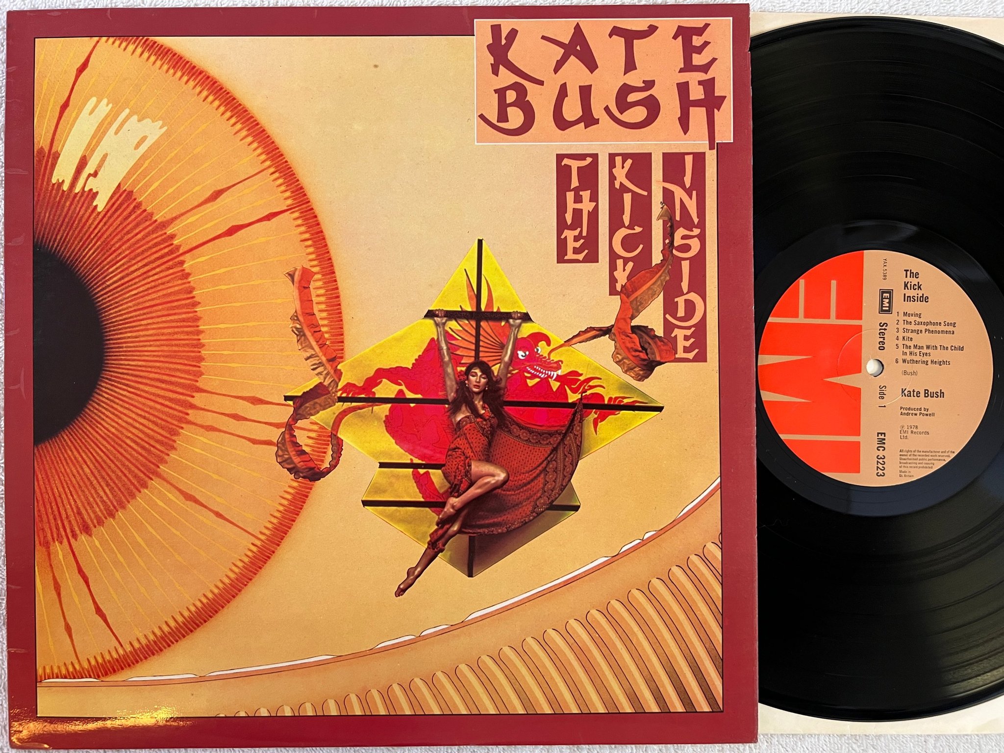 Omslagsbild för skivan KATE BUSH the kick inside LP -78 UK EMI EMC 323 