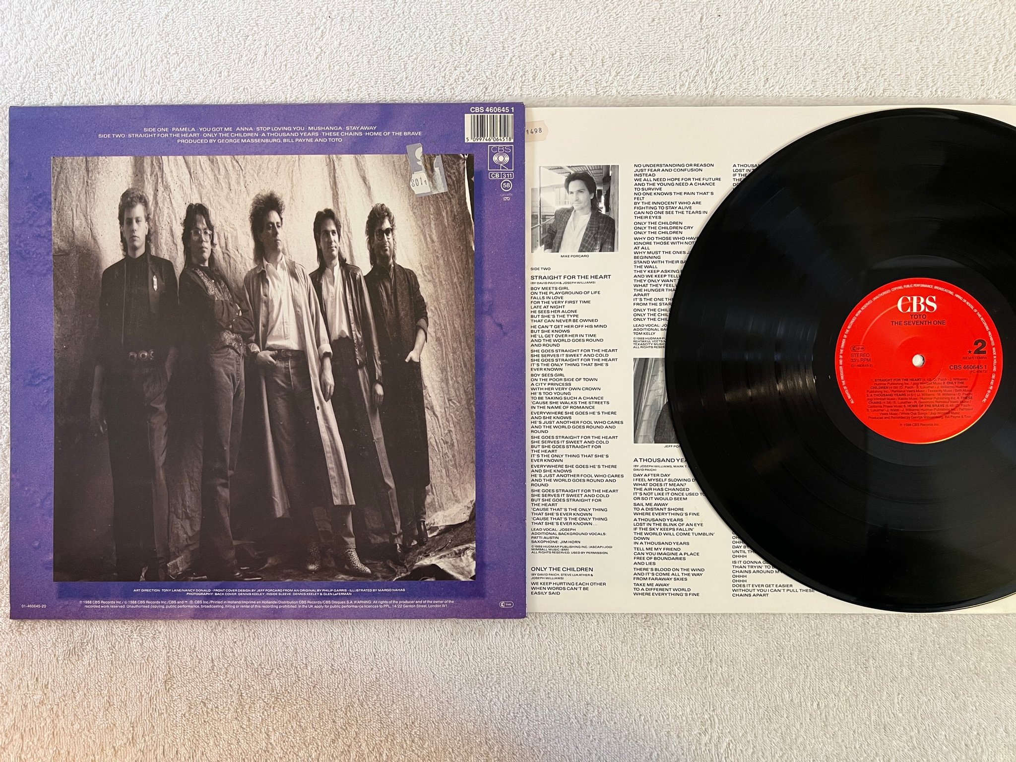 Omslagsbild för skivan TOTO the seventh one LP -88 Hol CBS 4606451