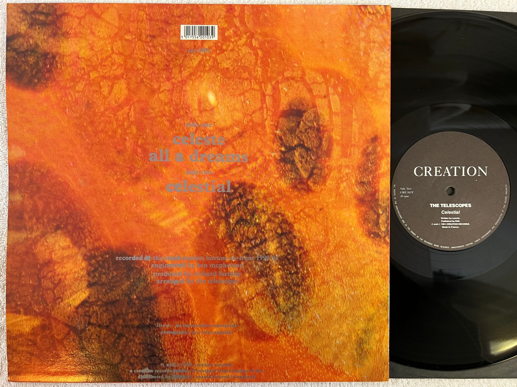 Omslagsbild för skivan THE TELESCOPES Celeste 12"single -91 UK creation cre 103t INDIE ROCK