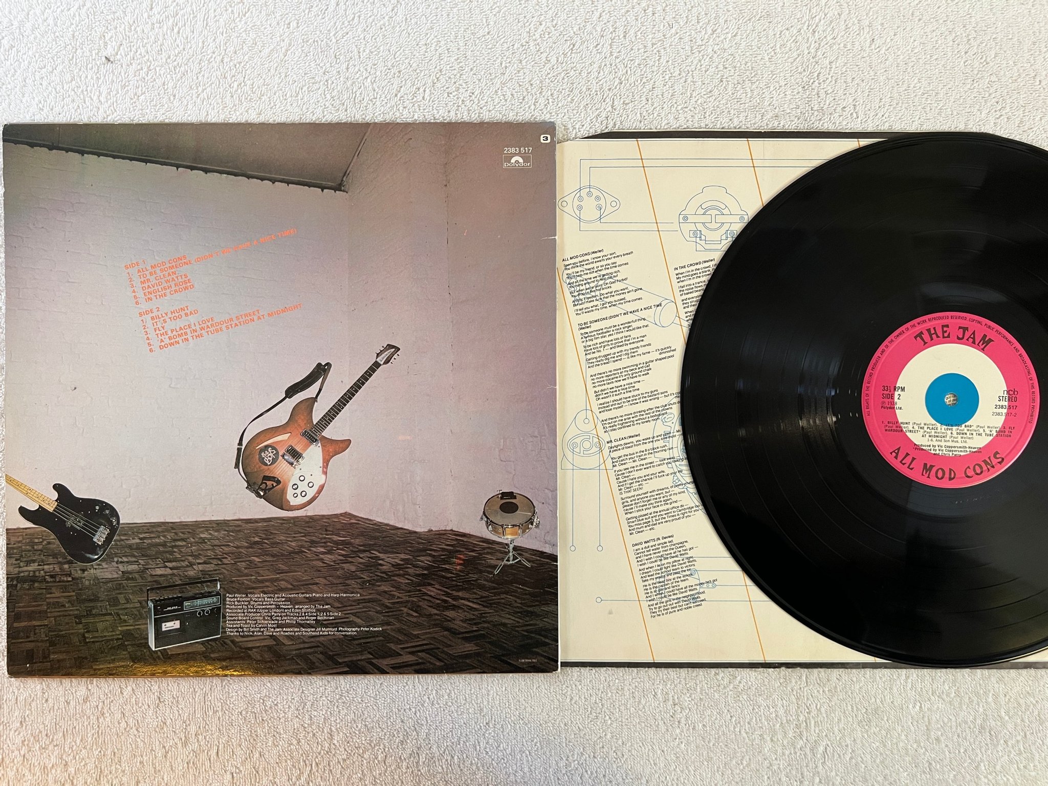 Omslagsbild för skivan THE JAM all mod cons LP -78 ncb POLYDOR 2383517