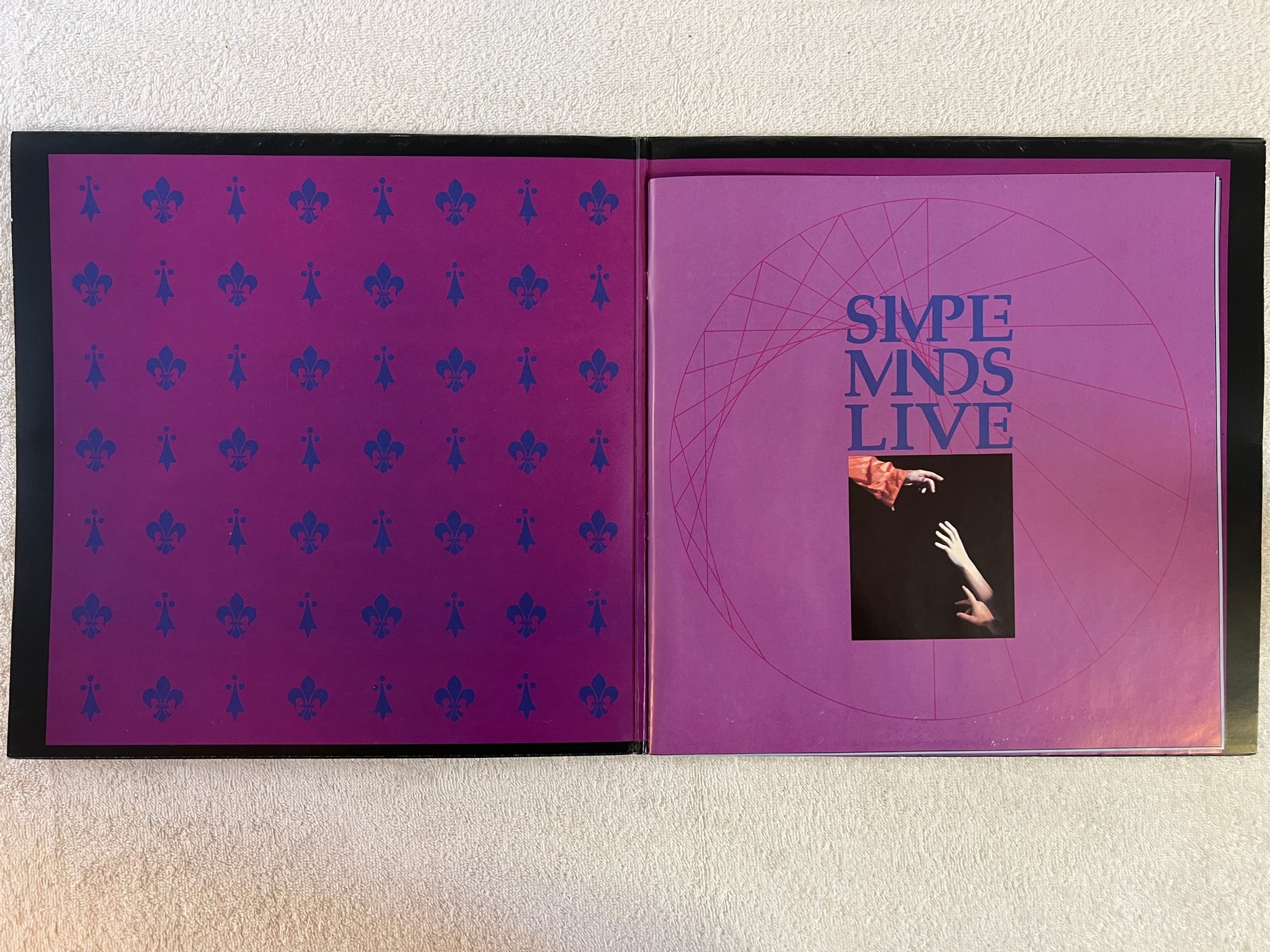 Omslagsbild för skivan SIMPLE MINDS in the city of light 2xLP -87 VIRGIN 303 069
