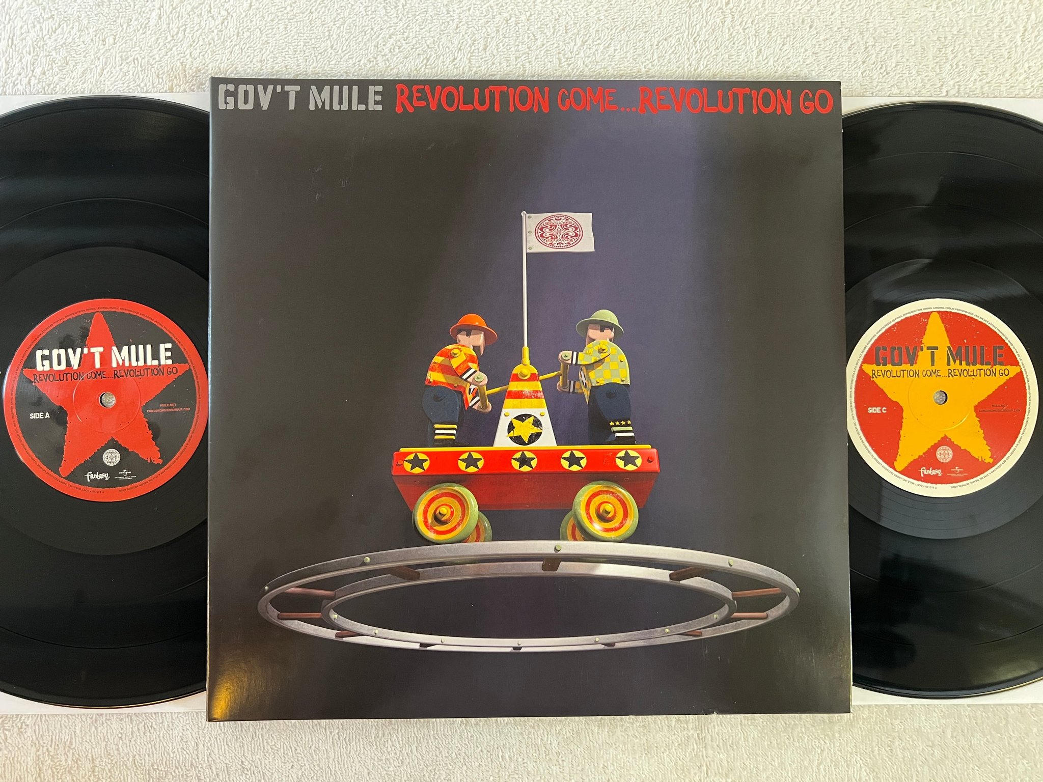 Omslagsbild för skivan  GOV'T MULE Revolution Come...Revolution Go 2xLP 2017 SOUTHERN ROCK 