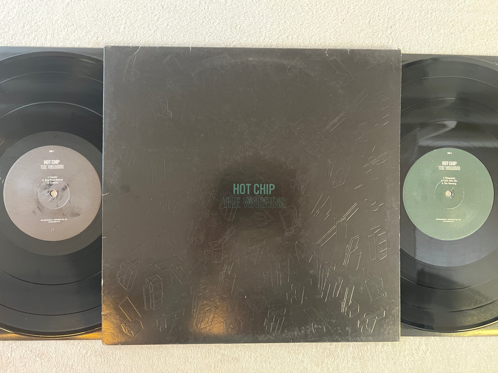 Omslagsbild för skivan HOT CHIP the warning 2xLP 2006 US EMI 094636280813 electronic rock