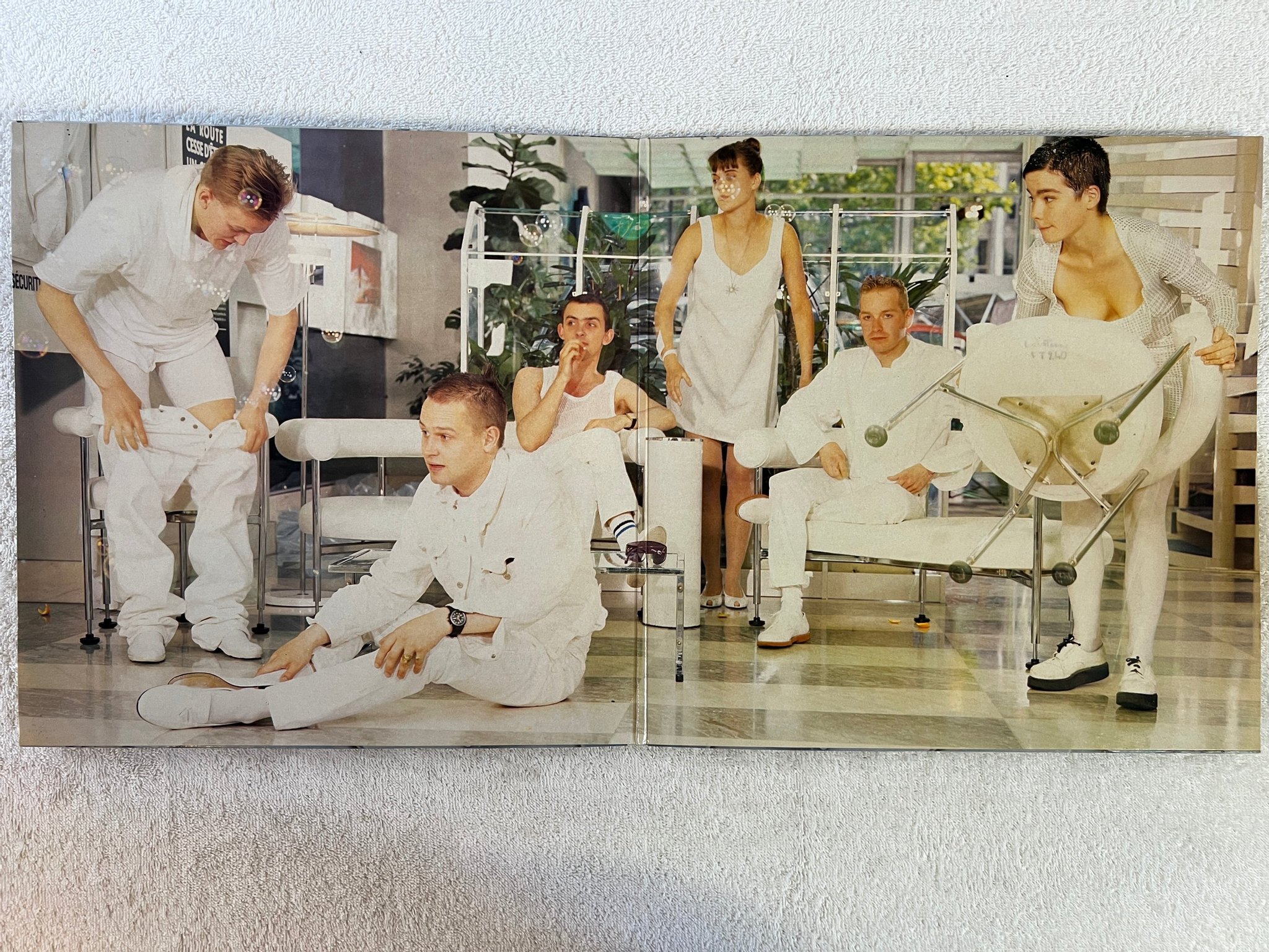 Omslagsbild för skivan SYKURMOLARNIR illur arfur! LP -89 UK ONE LITTLE INDIAN TPLP 15L indie