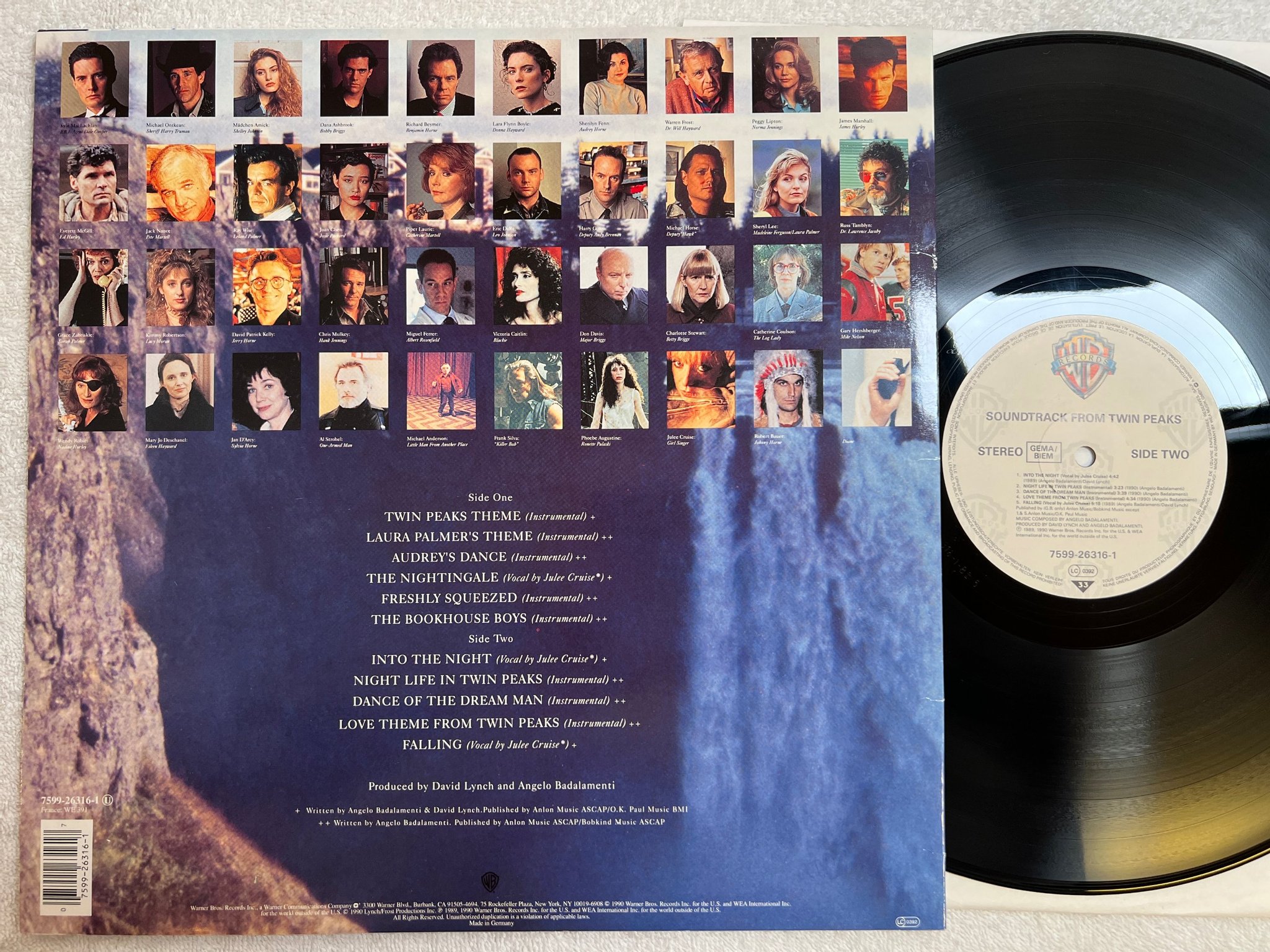 Omslagsbild för skivan TWIN PEAKS soundtrack LP -90 Ger WARNER 7599 26316-1 David Lynch 