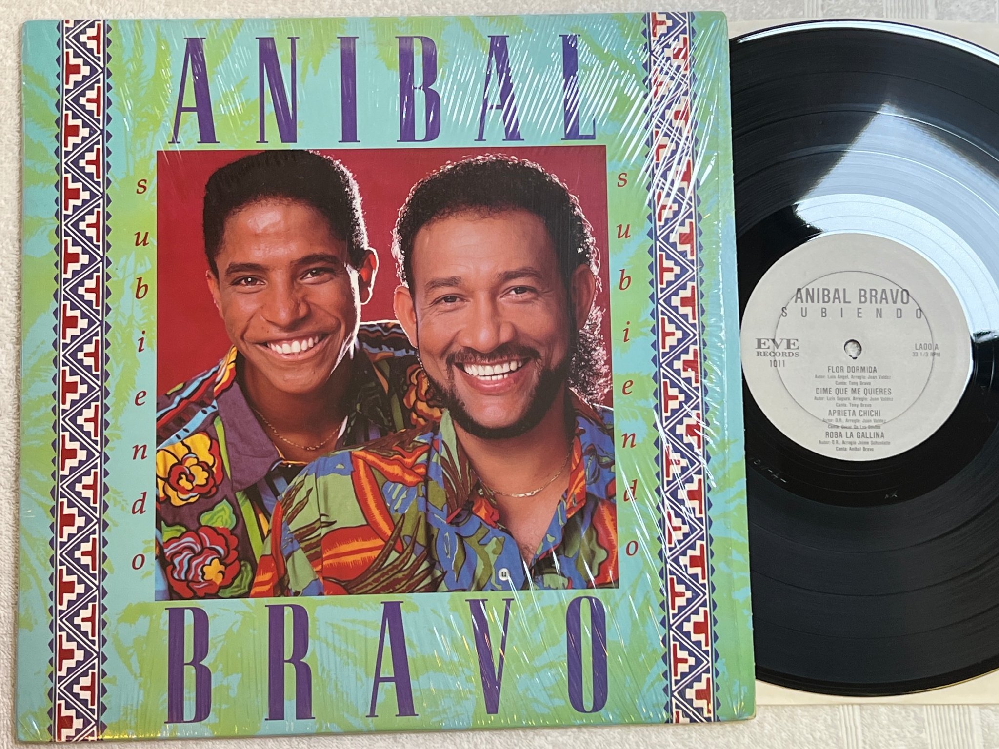 Omslagsbild för skivan ANIBAL BRAVO subiendo LP US EVE RECORDS 1011 merengue 