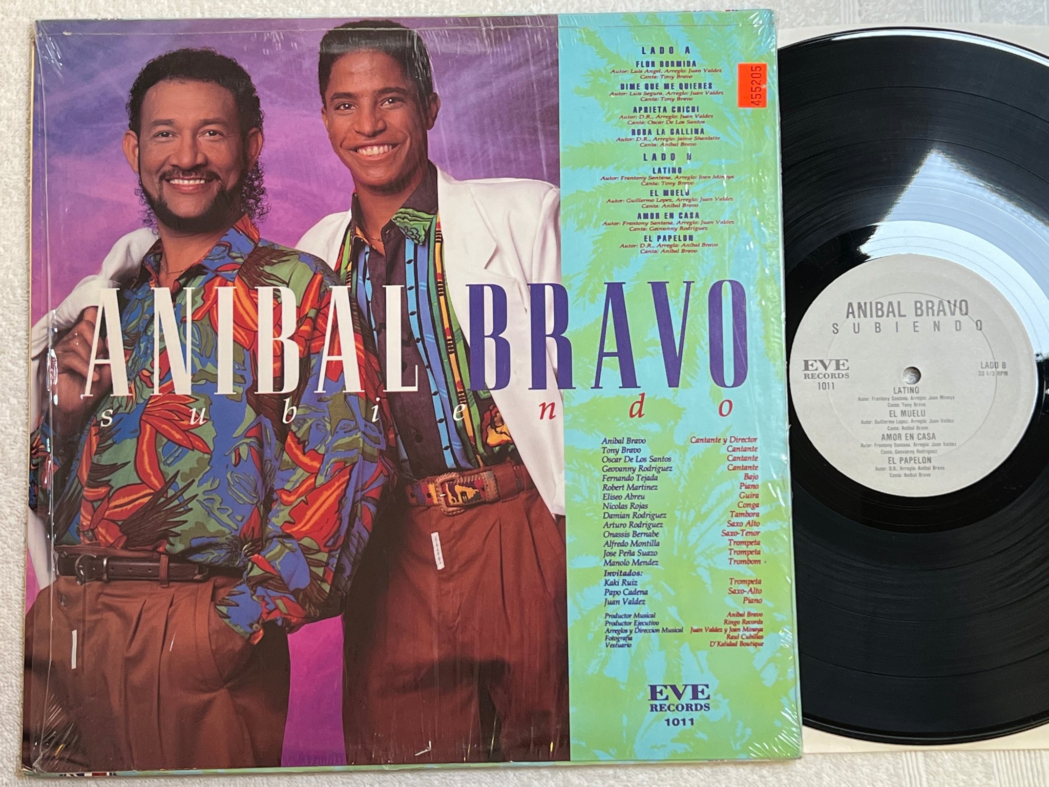 Omslagsbild för skivan ANIBAL BRAVO subiendo LP US EVE RECORDS 1011 merengue 