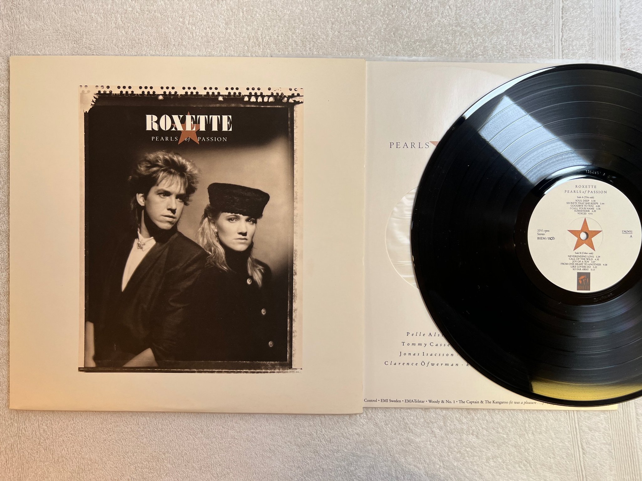 Omslagsbild för skivan ROXETTE pearls of passion LP -86 Swe EMI 1362451