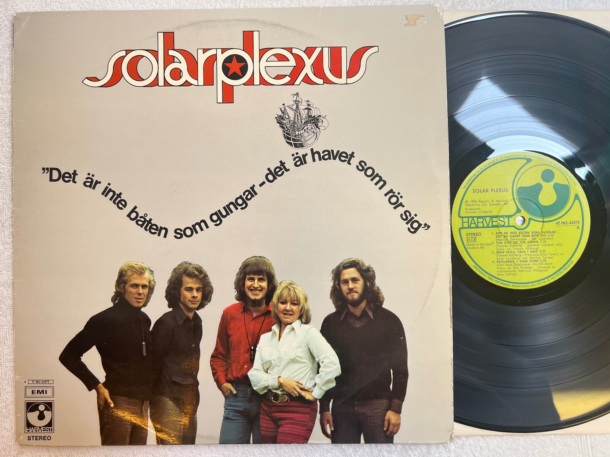 Omslagsbild för skivan SOLARPLEXUS det är inte båten som gungar LP -74 Swe HARVEST 4E 062-34975