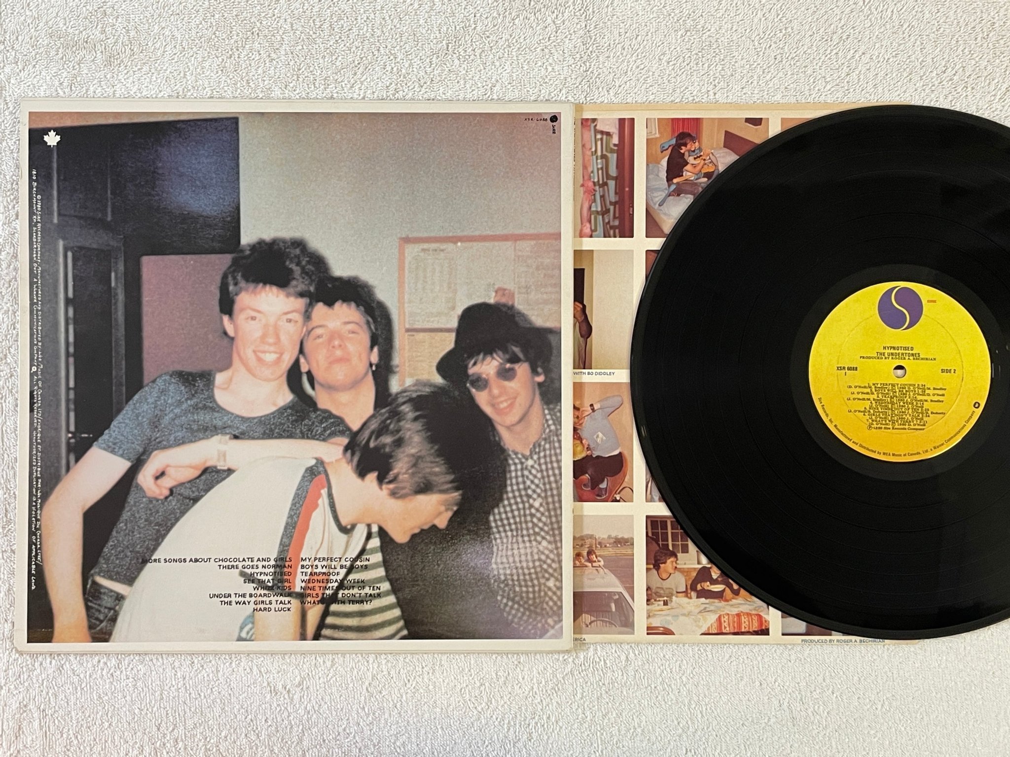 Omslagsbild för skivan THE UNDERTONES hypnotised LP -80 Can SIRE XSR 6088 new wave