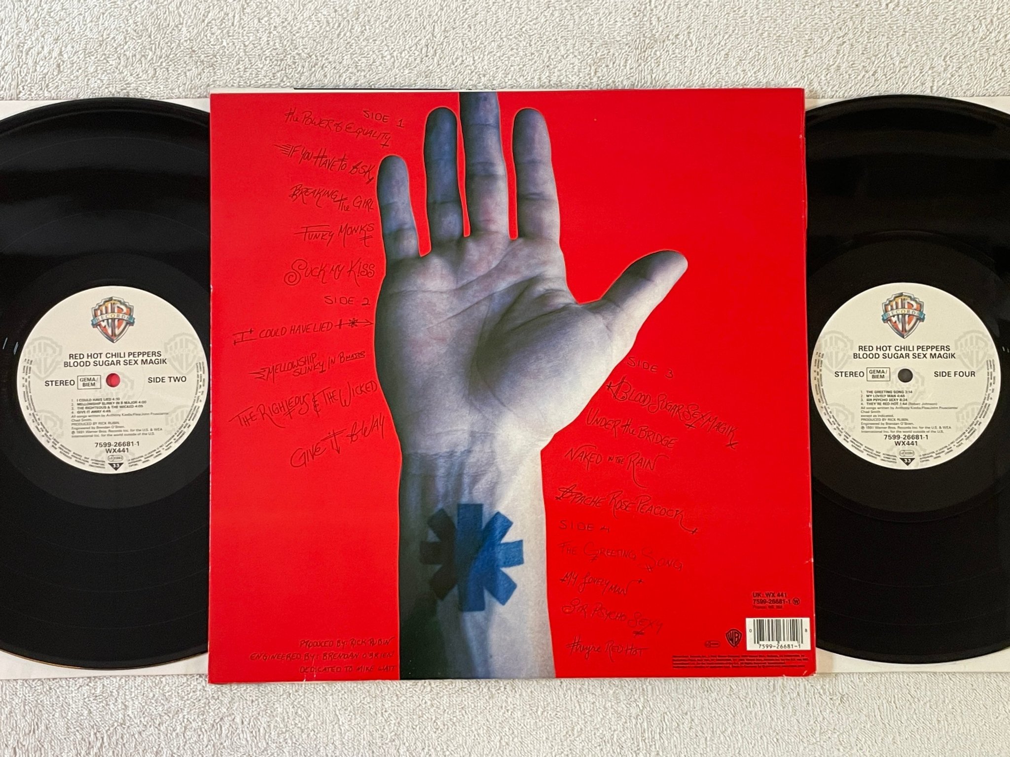 Omslagsbild för skivan RED HOT CHILI PEPPERS Blood Sugar Sex Magik 2xLP -91 EU WARNER 7599-26681-1