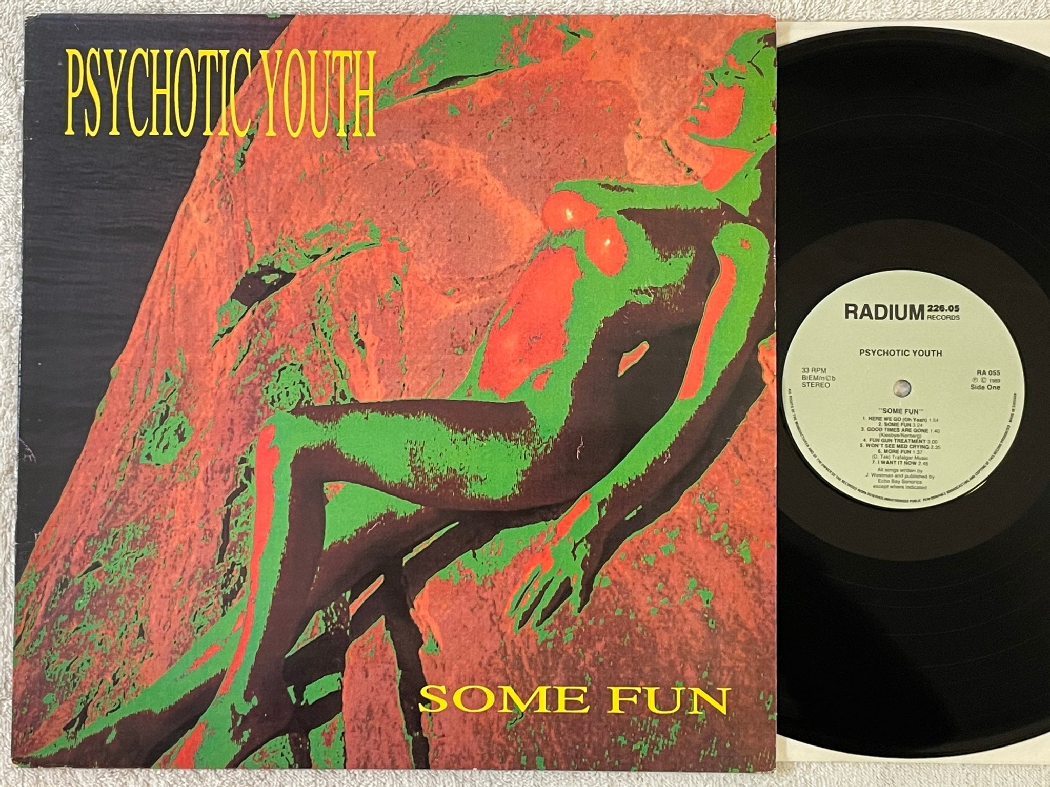 Omslagsbild för skivan PSYCHOTIC YOUTH some fun LP -89 Swe RADIUM 226.05 RA 055 punk