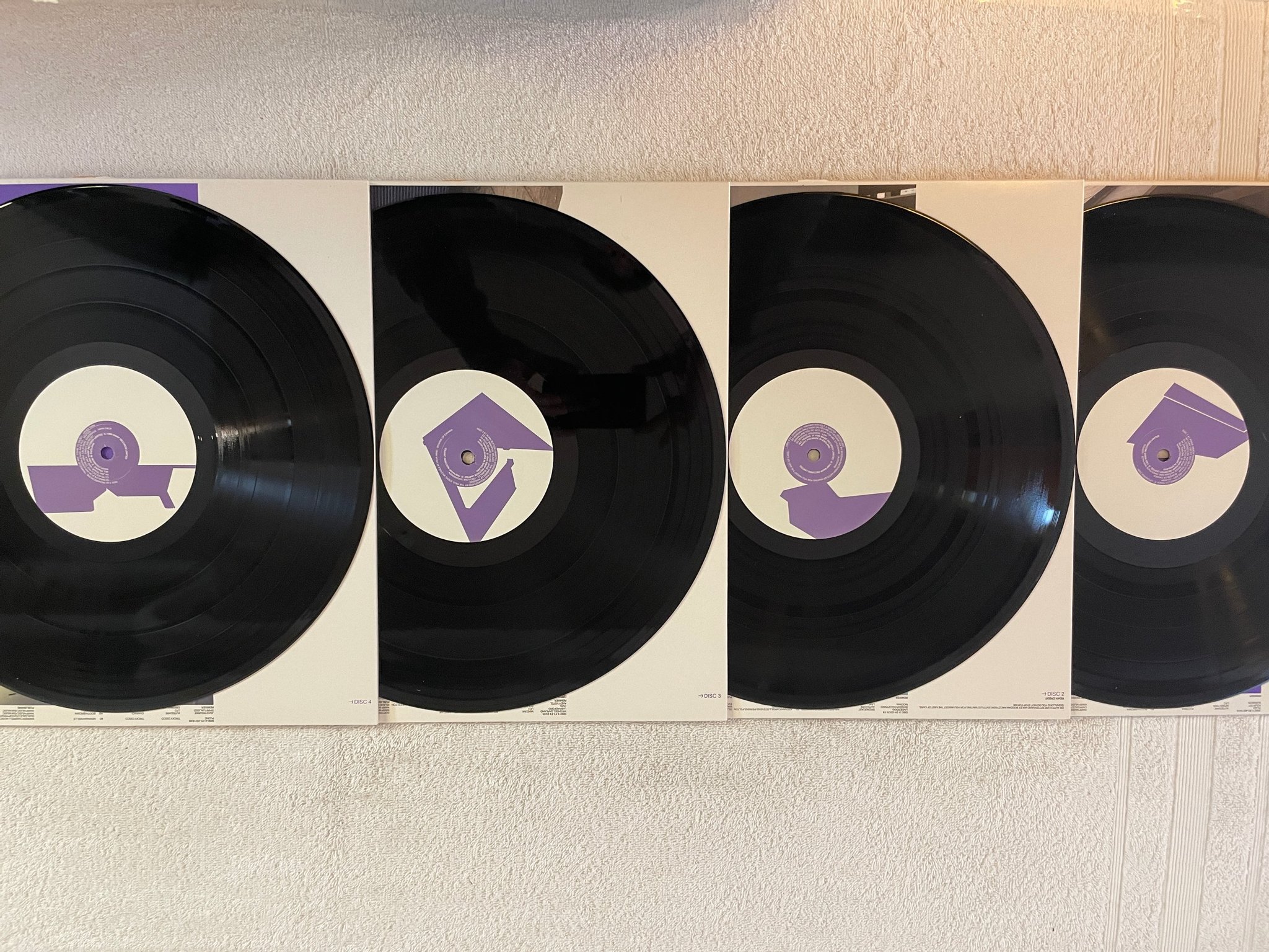 Omslagsbild för skivan V/A Warp10+3 Remixes 4xLP -99 UK WARPLP69 ltd #0001871 electronic